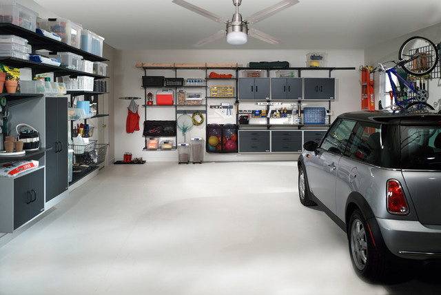 There are a number of advantages to putting up a ceiling fan in a garage
