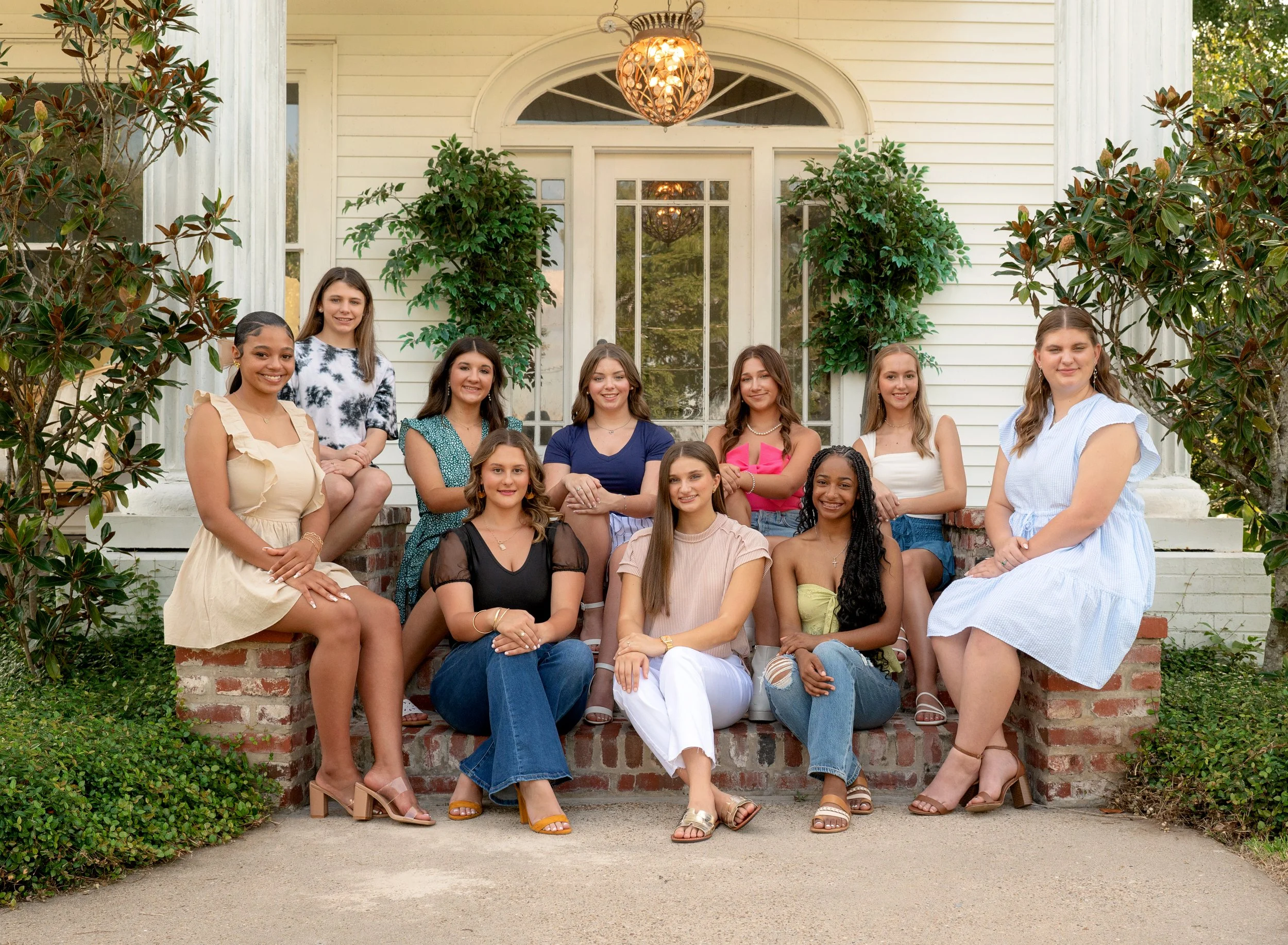 Group photo (2).jpg