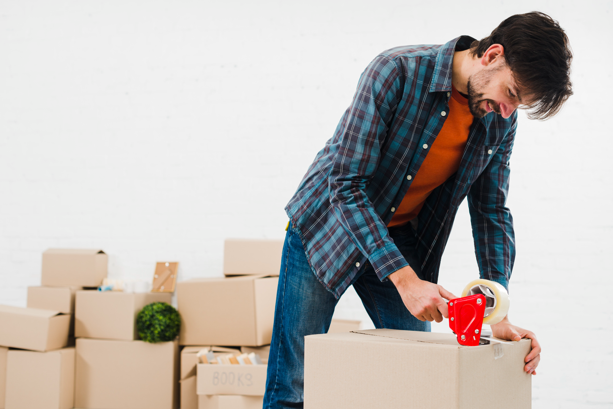 5 Ways a Moving Company Can Protect Fragile and Valuable Items