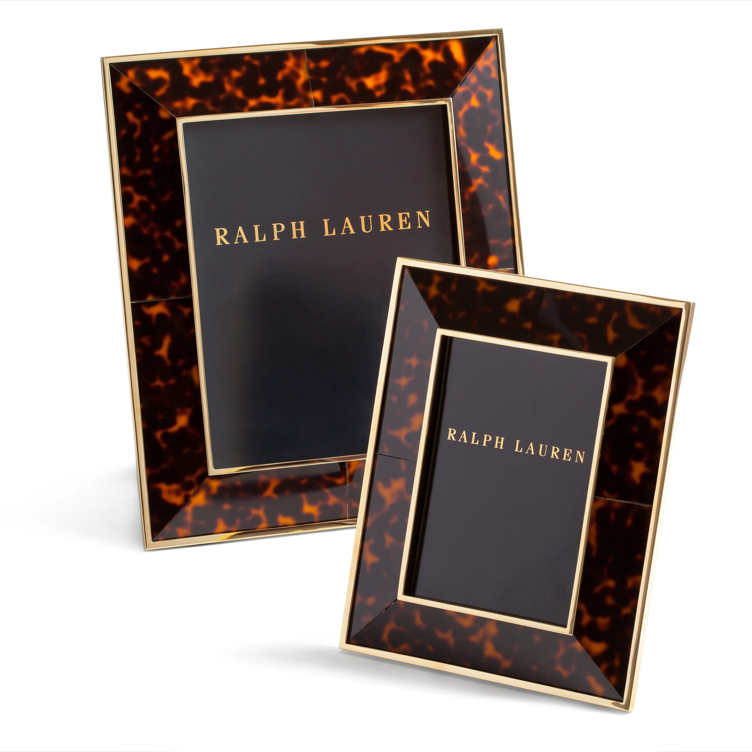 JULIAN FRAME SUITE.jpg