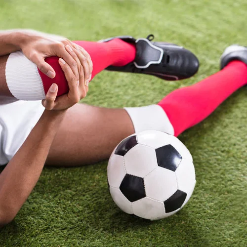93963376_sclose-up-of-an-injured-male-soccer-player-on-field-use-500x500.jpg