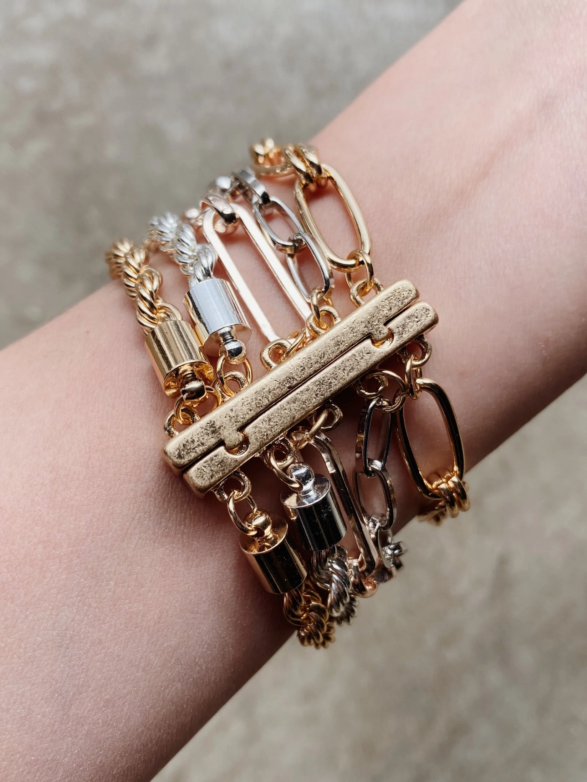 768B9FF9-D474-4AF0-8F02-B61E2D47B559