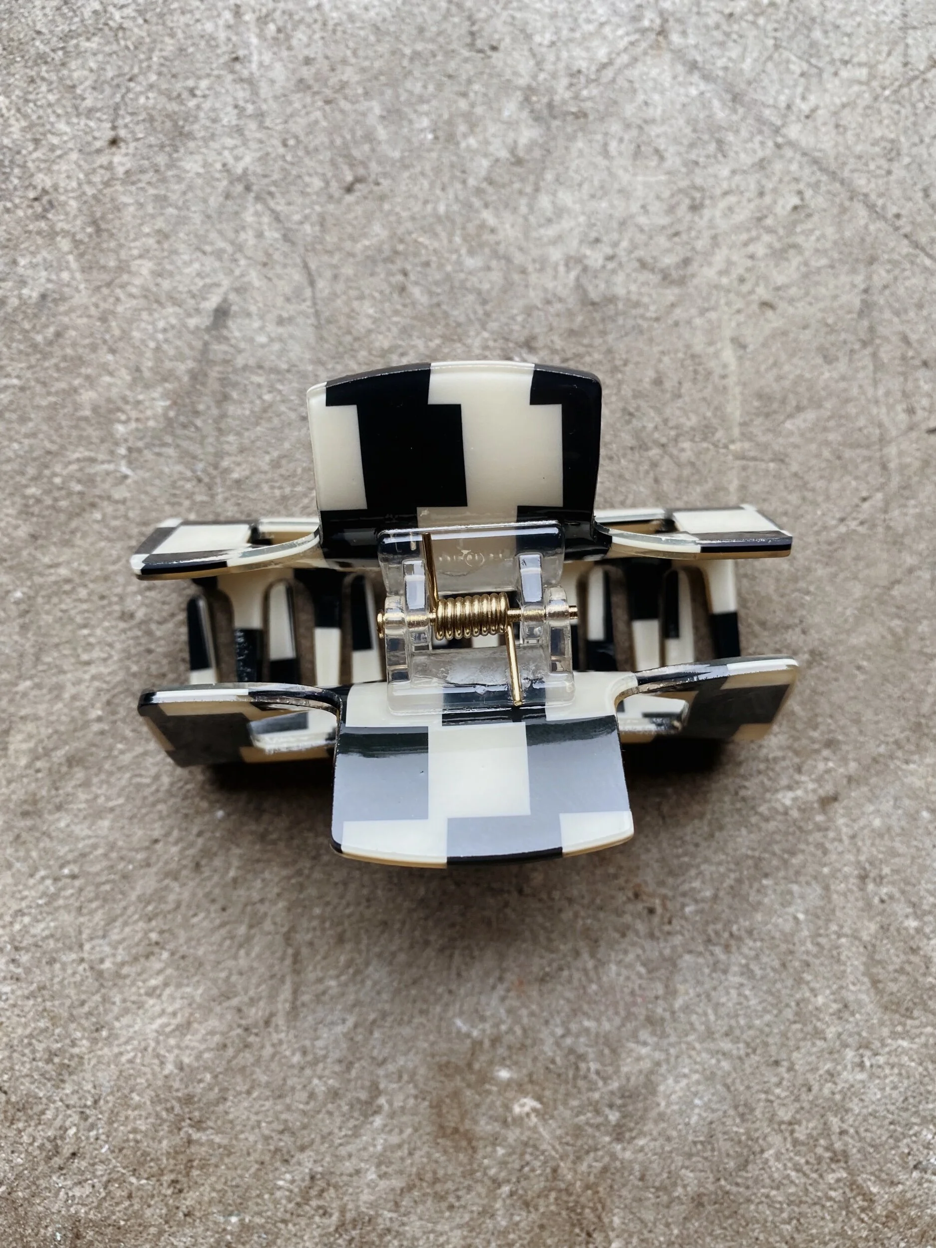 1A6CFC79-A2EE-4B78-8F76-3613628EF9C6