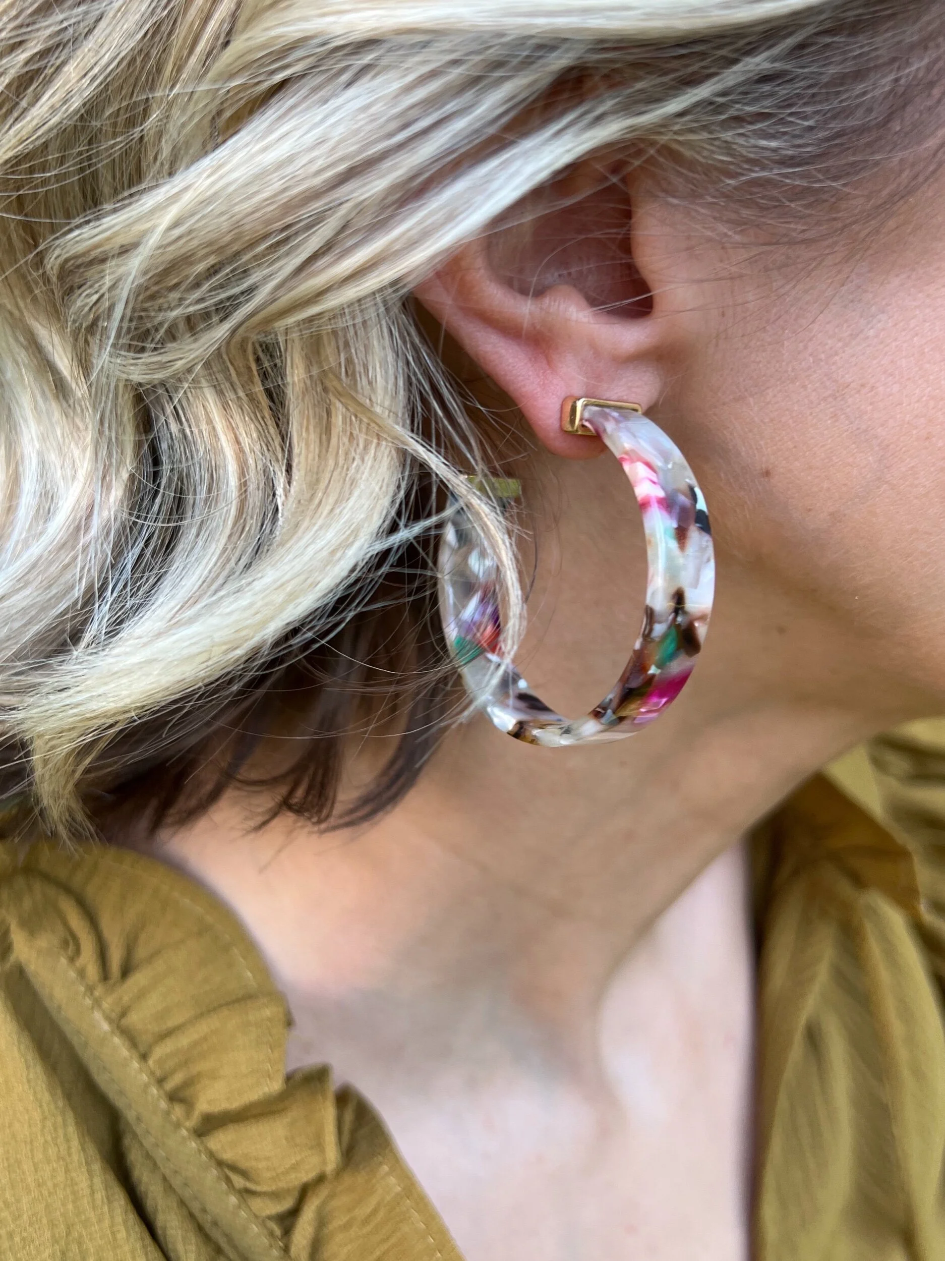 5B1FEF83-5BF9-4D05-BB77-8809B05A727F