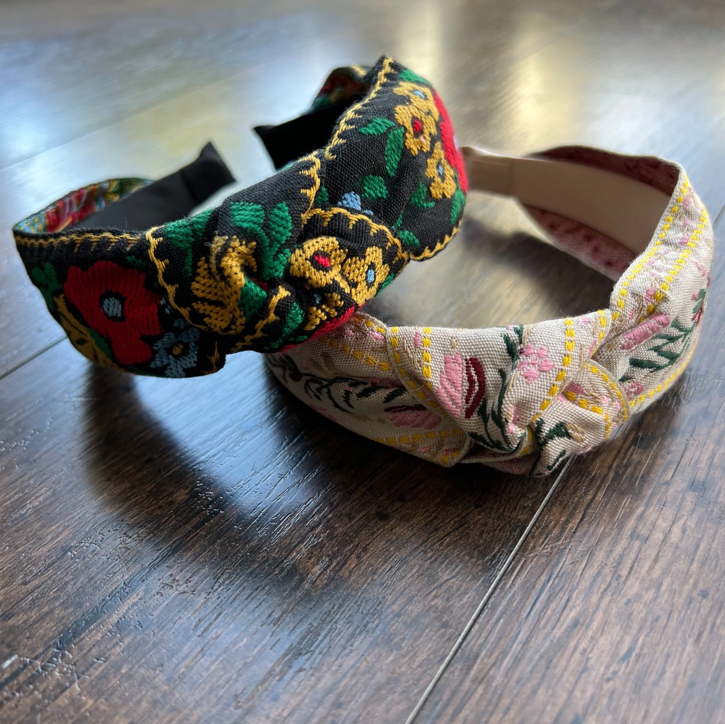 63AAB3E3-B45F-4F19-B836-77CAFA1B69B1