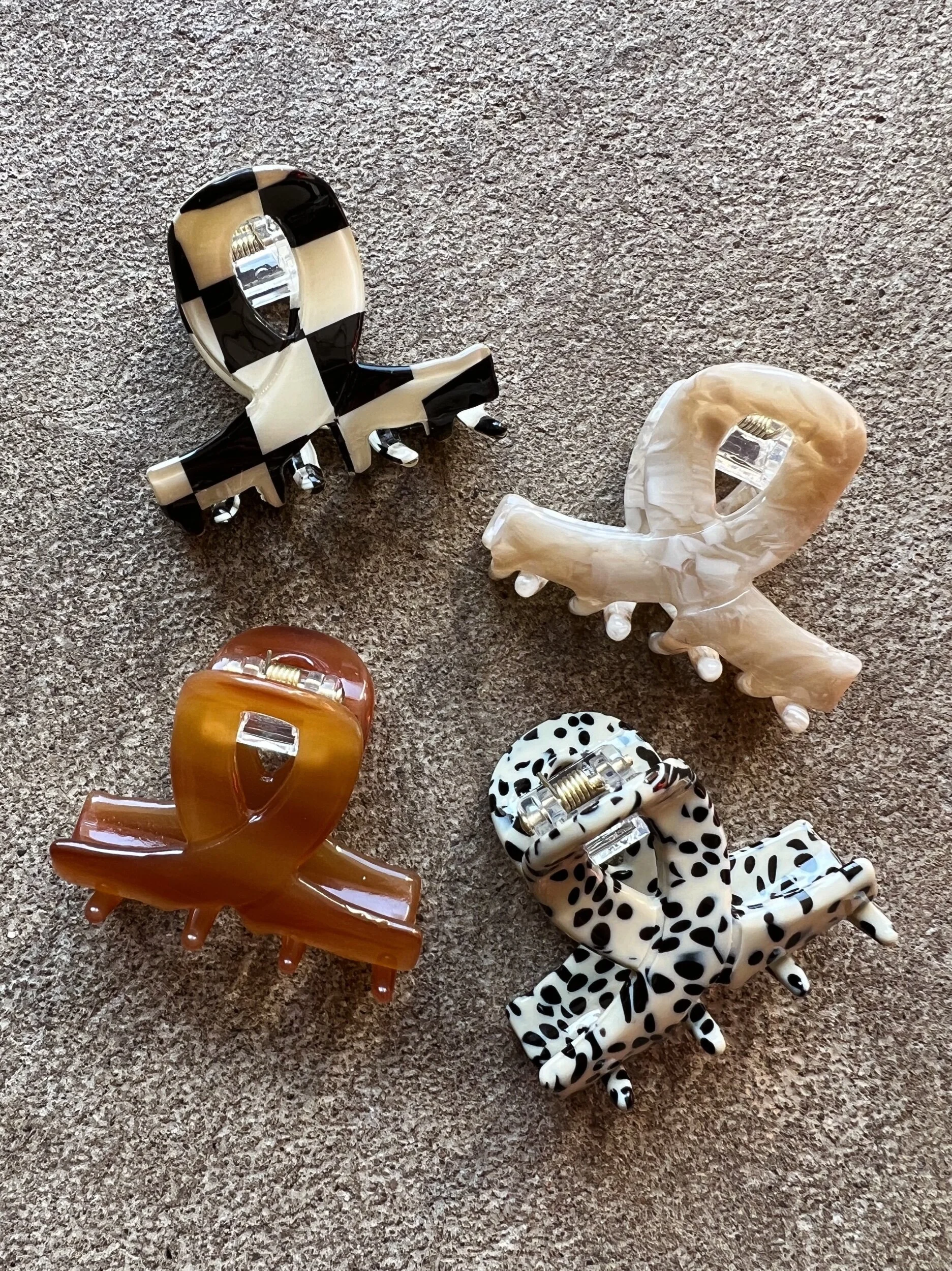 D6AB677B-DEB8-4451-A644-3D44E282595B