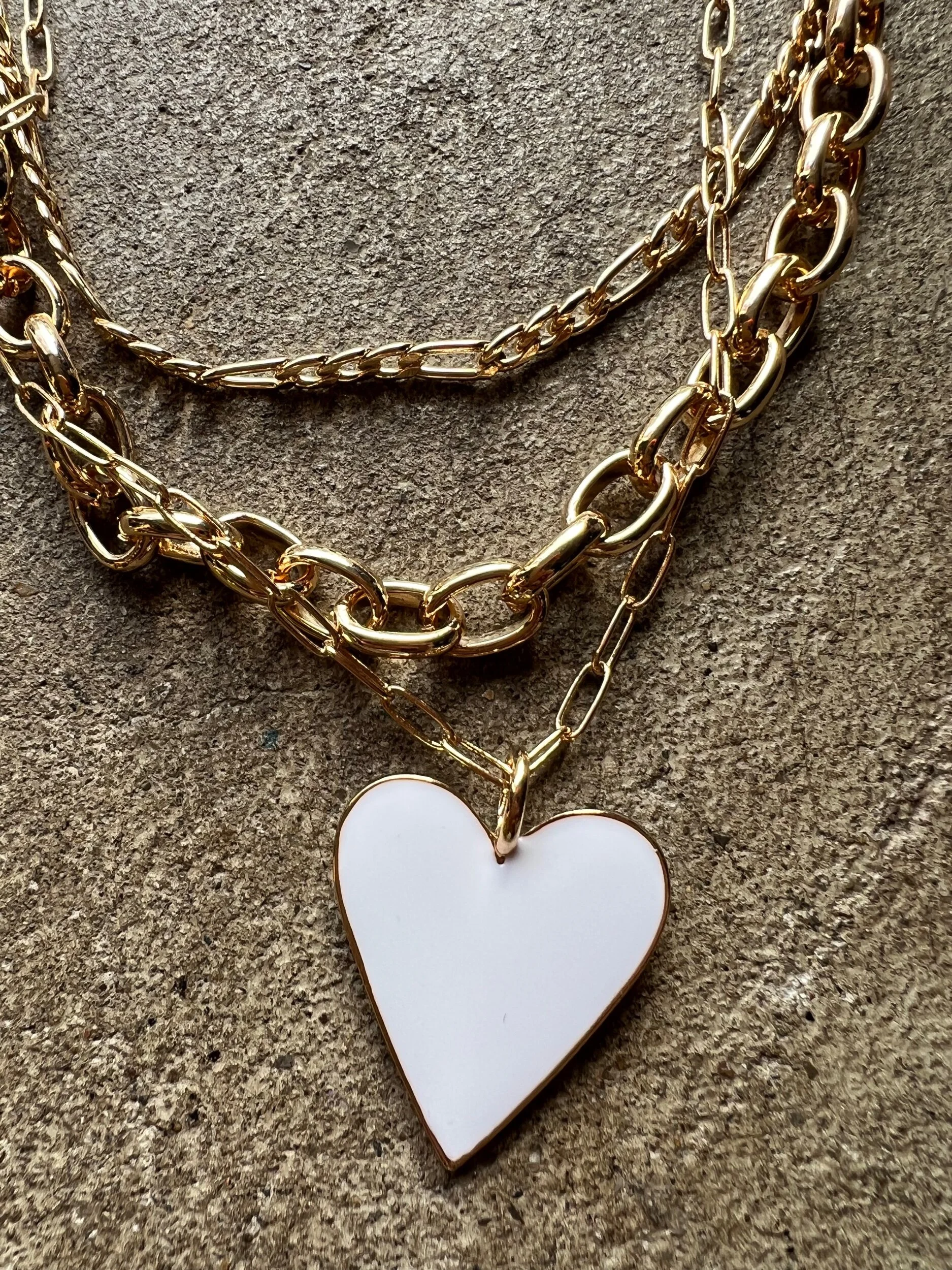 DFECC8D1-69BC-4E52-B11F-842FC18891F8