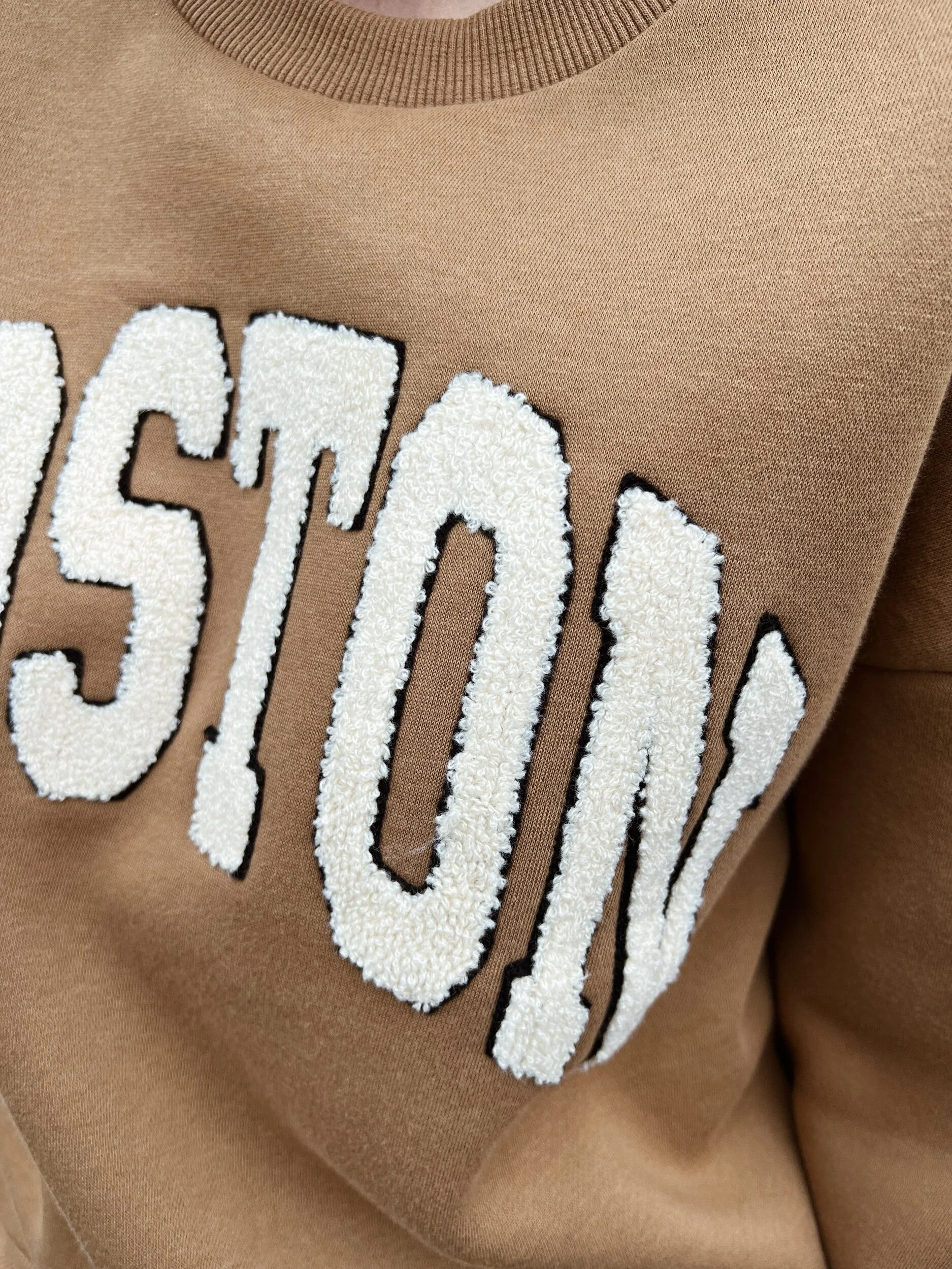 17EFA147-D153-4F1F-A84B-C7C89A6AC0F5