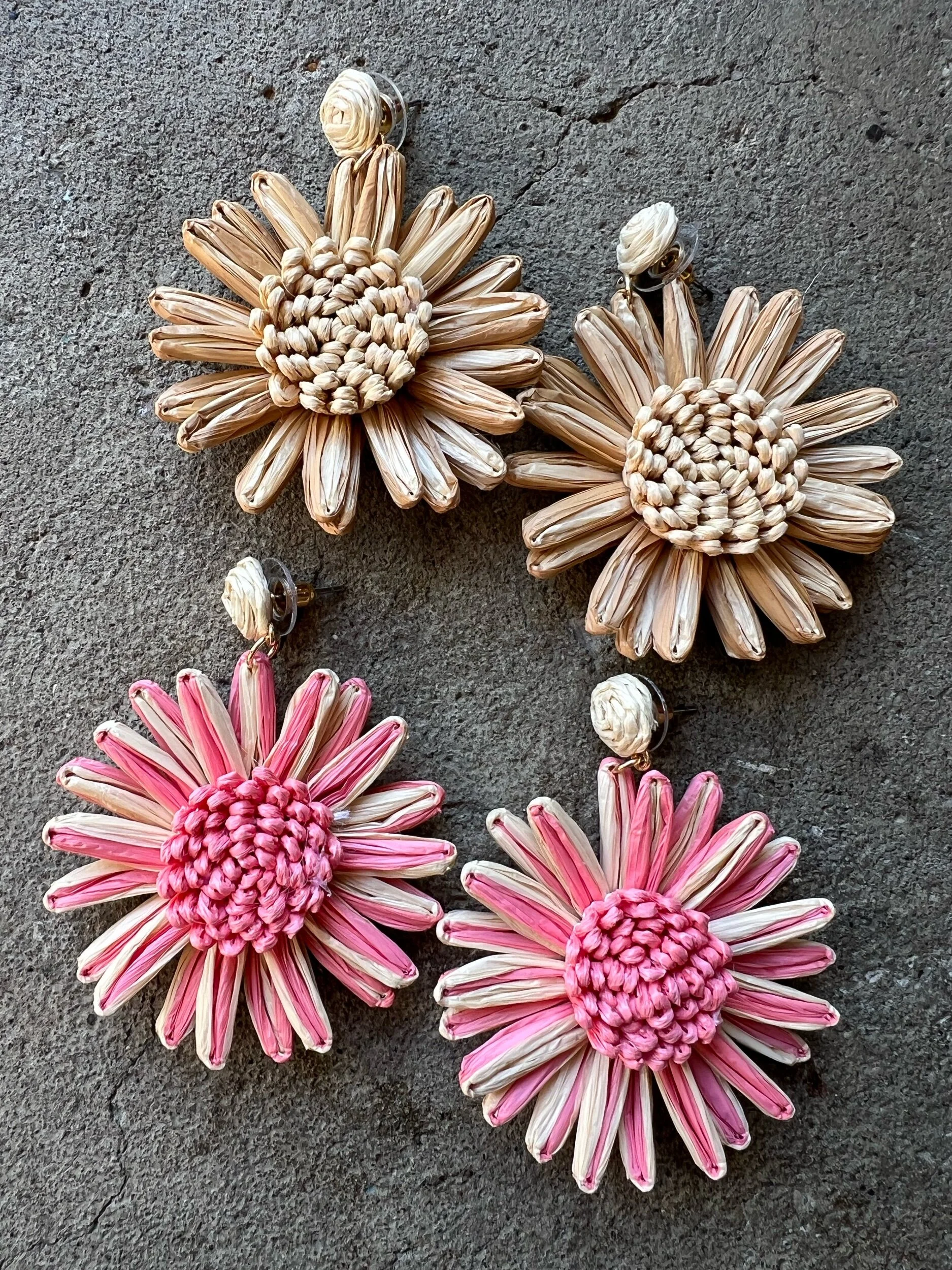 1AFE48D4-31A8-4211-99D2-49CA52351DF7