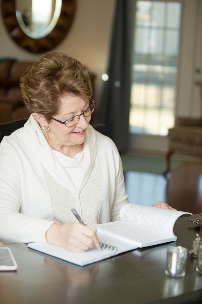 Woman-Working-Lifestyle-Photography