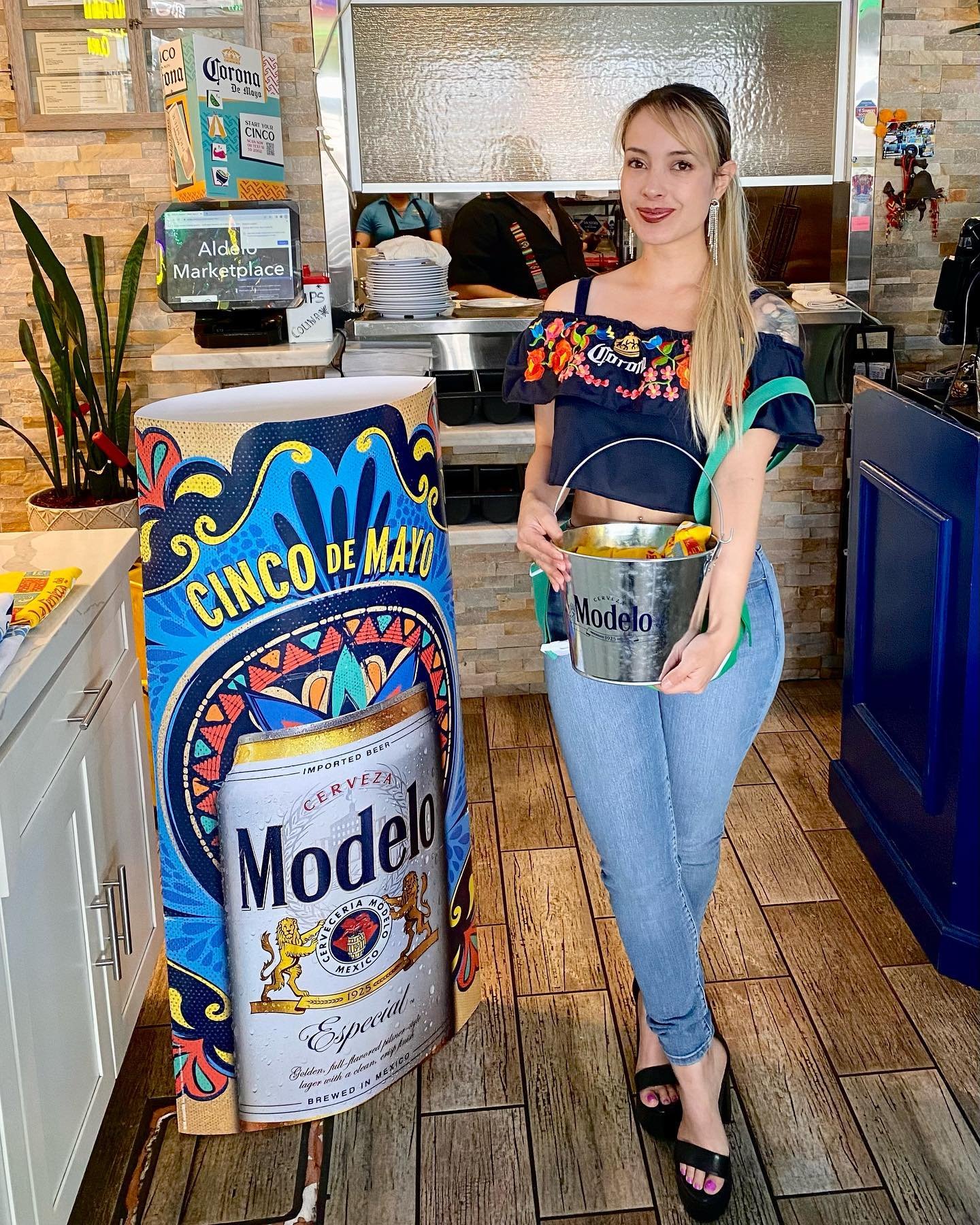 🍻🌮Cinco de Mayo promotions @modelousa 
📍Las Vegas
.
.
#cincodemayo #5demayoweekend #beerpromotions #brandambassadors #promotionalmodels #lasvegasteam #bilingualmodel #modeloespecial