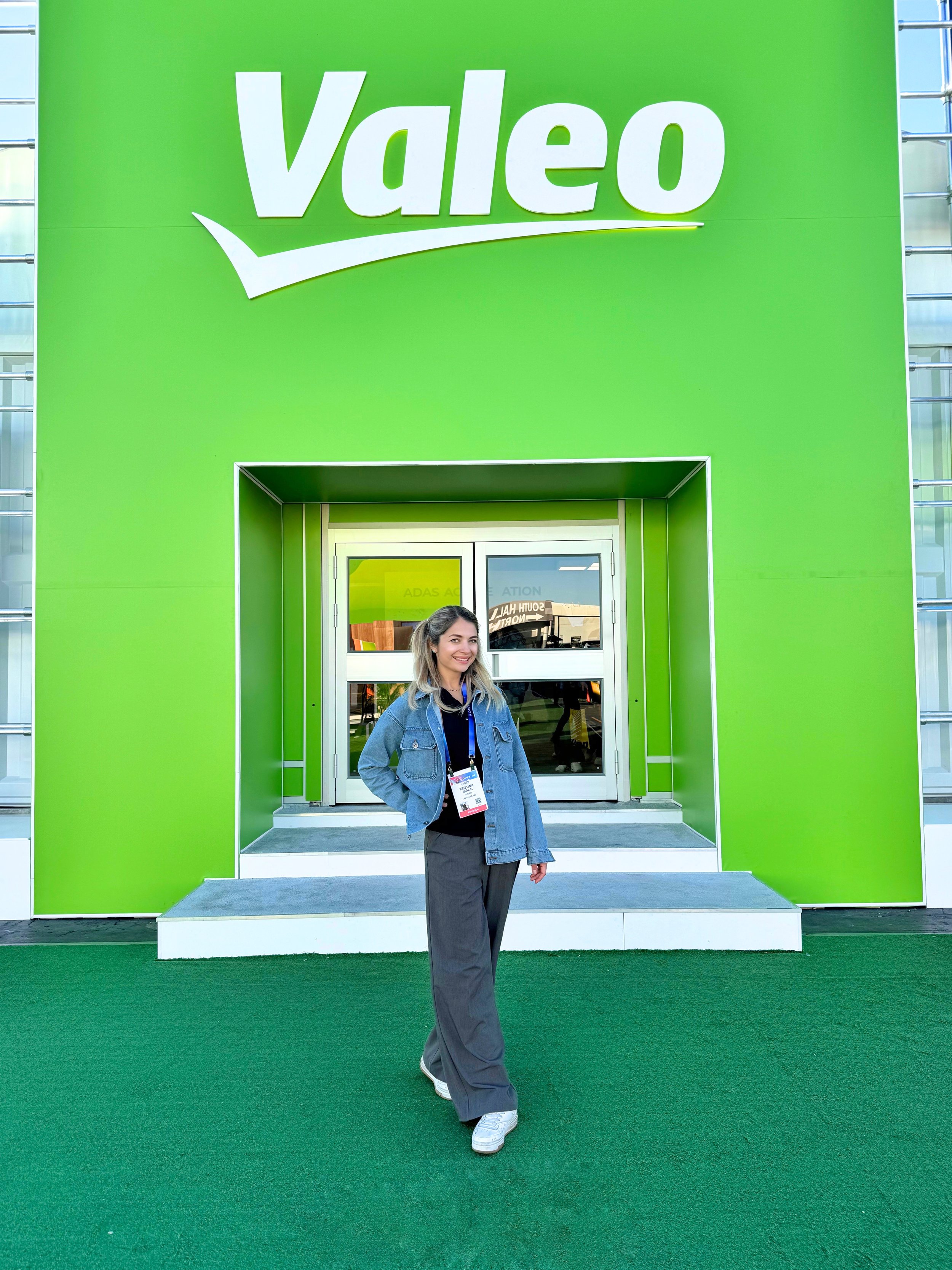 las vegas model ces convention center.jpg