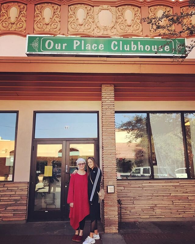 We just had a wonderful celebratory visit from new @uarizona grad @caropensky to wrap up an amazing fundraising project she did for Coyote TaskForce, a perfect highlight in this season of giving. That&rsquo;s her on the right with Mindy Bernstein, ou