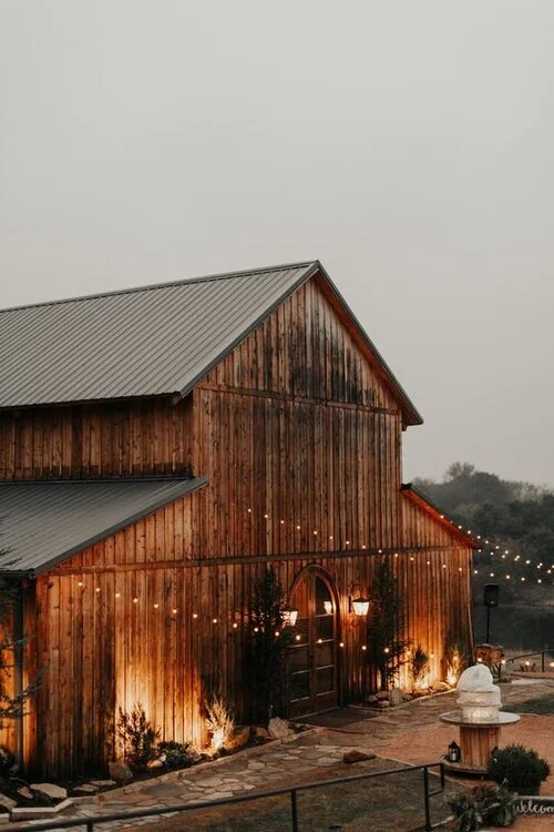 BARN / BACKYARD
