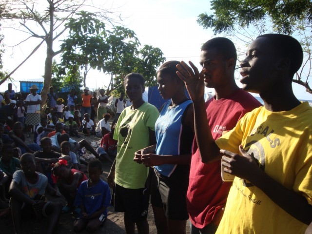 Dream Team presidents and vice presidents present on deworming