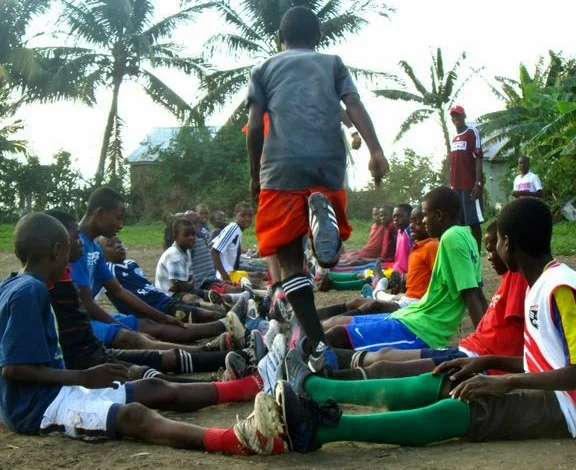 Children at Bossan learn a fun new CAC drill