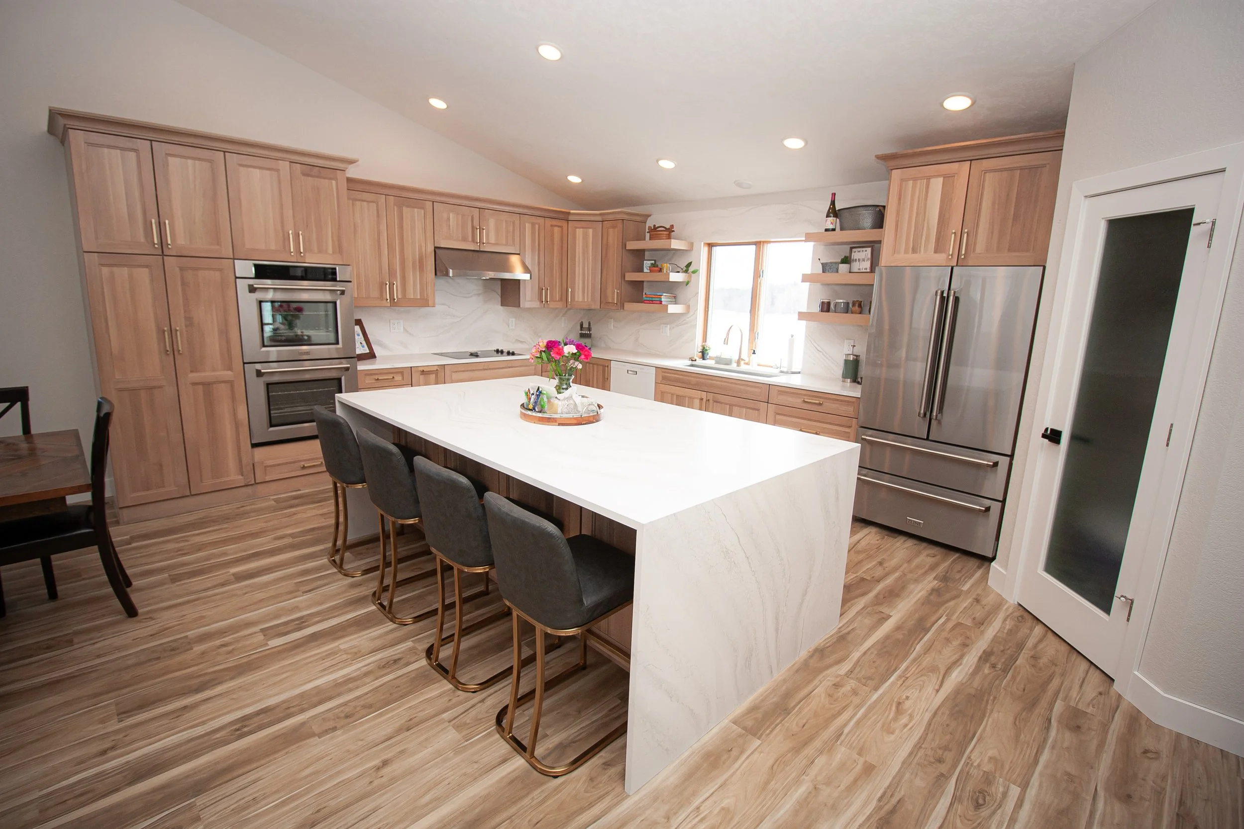 Crown Staff Photo (8 of 36).jpg