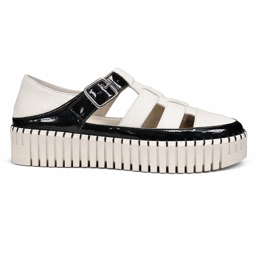 Django & Juliette - Baytown in Black/Almond