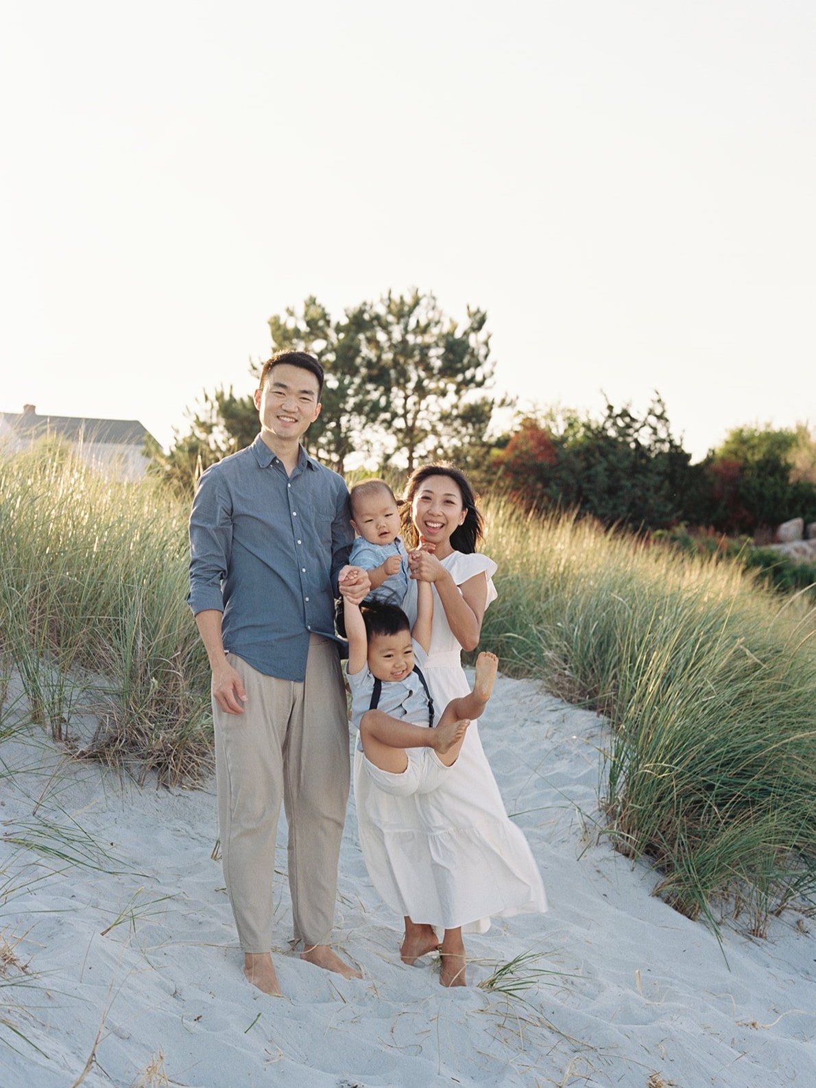 hannah-mezzadri-photography-grace-family-wingaersheek-beach-boston-ma-70_websize.jpg