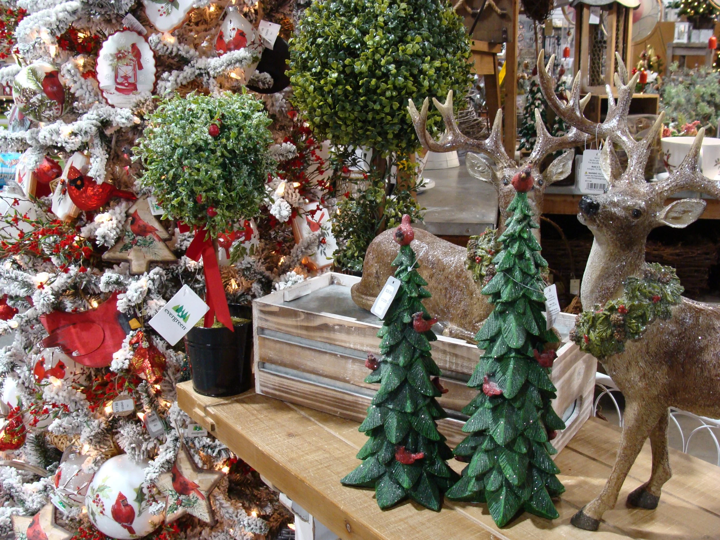 Holiday Items &amp; Displays 2023