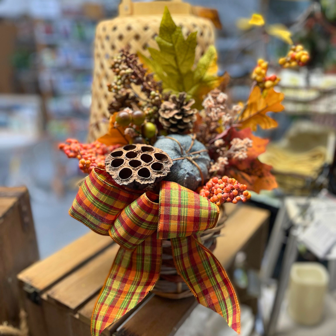 September 26 (Sat): Autumn Flower Centerpiece - (2:00 pm)