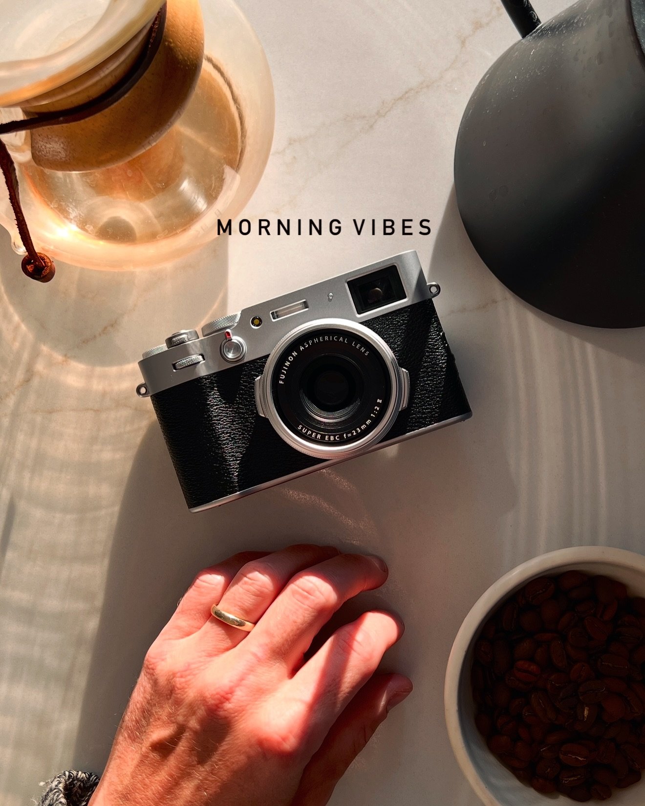 I love a good morning flat lay, office vibe and fresh cup of coffee to get the day started ☕️🤤

Threw a few EDC flat lays for food measure 👌🏼

Have a great day ya&rsquo;ll