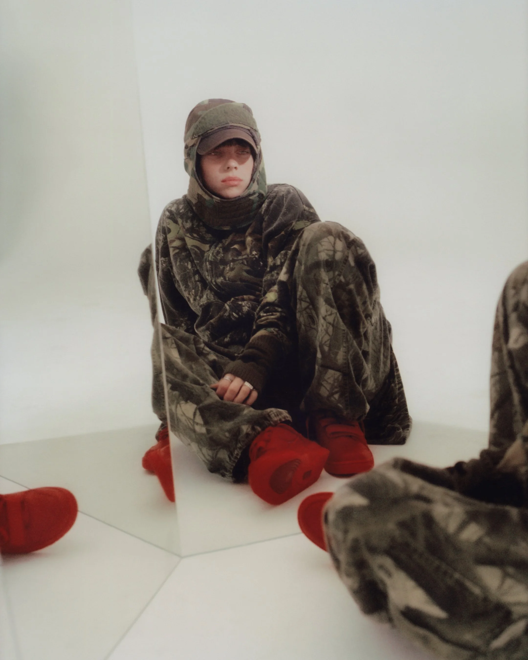 4x5_802847- P01_HO23_BillieAAF_KO_Billie_Look7_0017.jpg