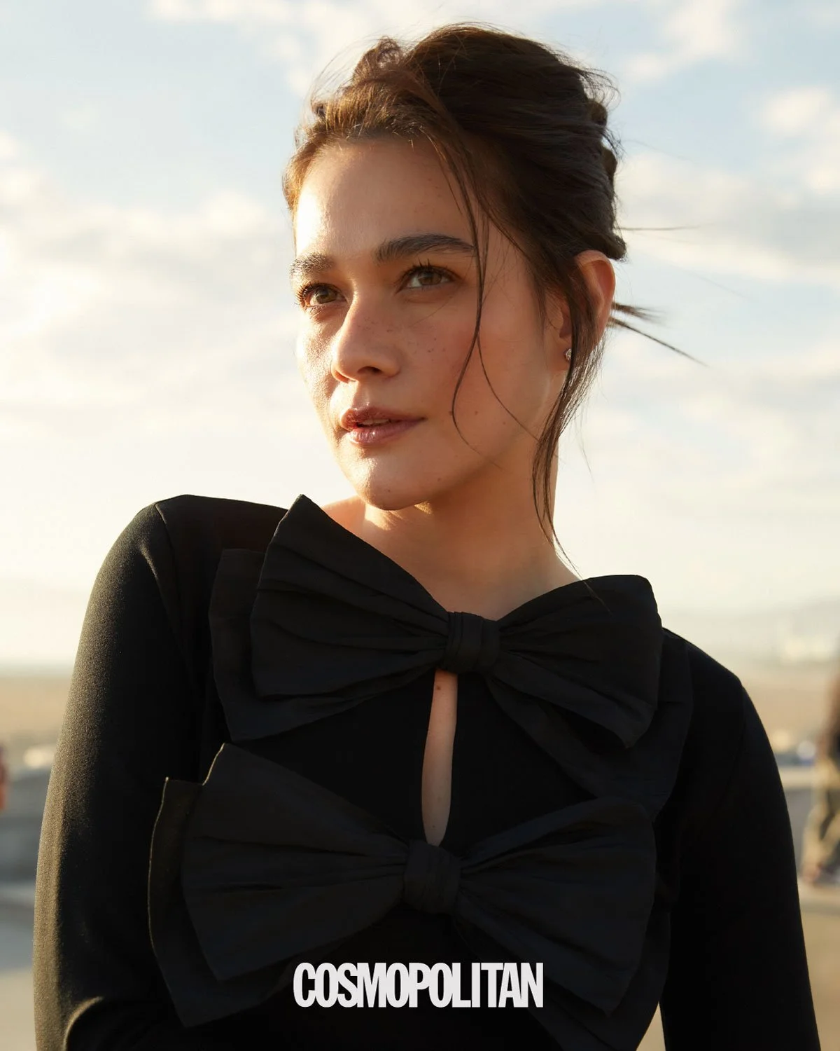 cosmopolitan-oct-2022-bea-alonzo-inserts-3-1666770751.jpg