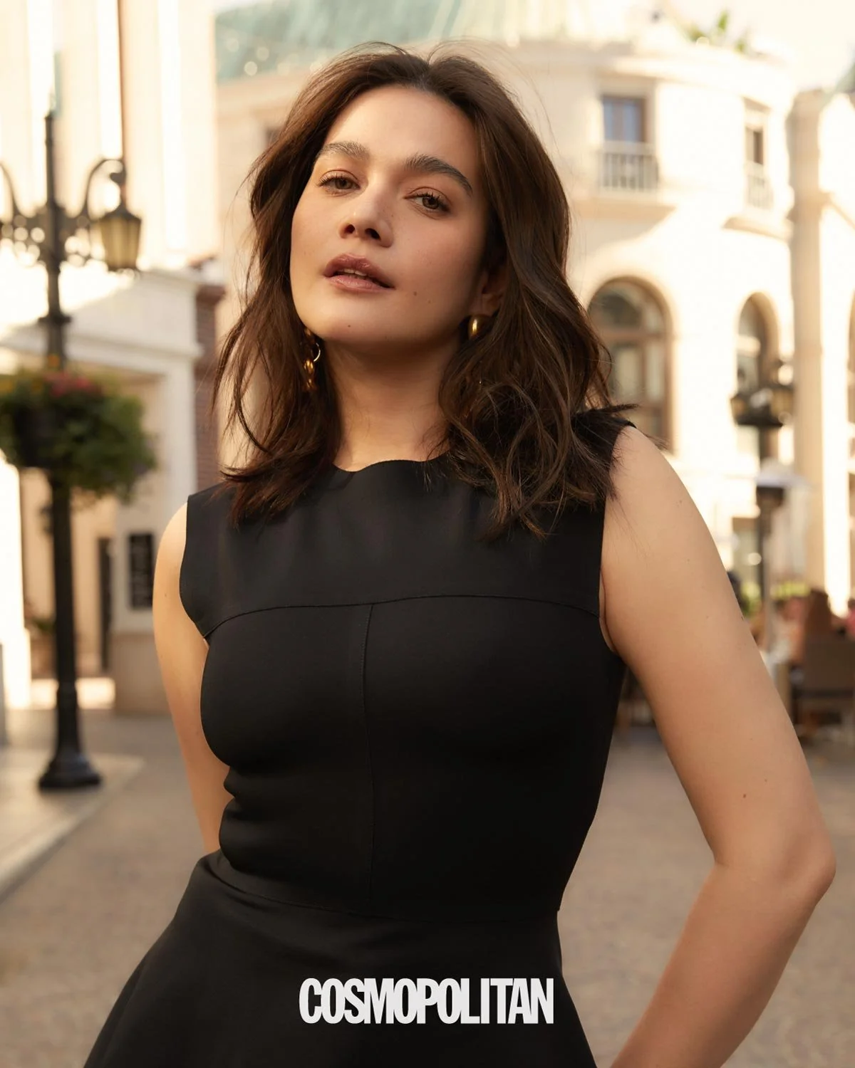 cosmopolitan-oct-2022-bea-alonzo-inserts-2-1666770441.jpg