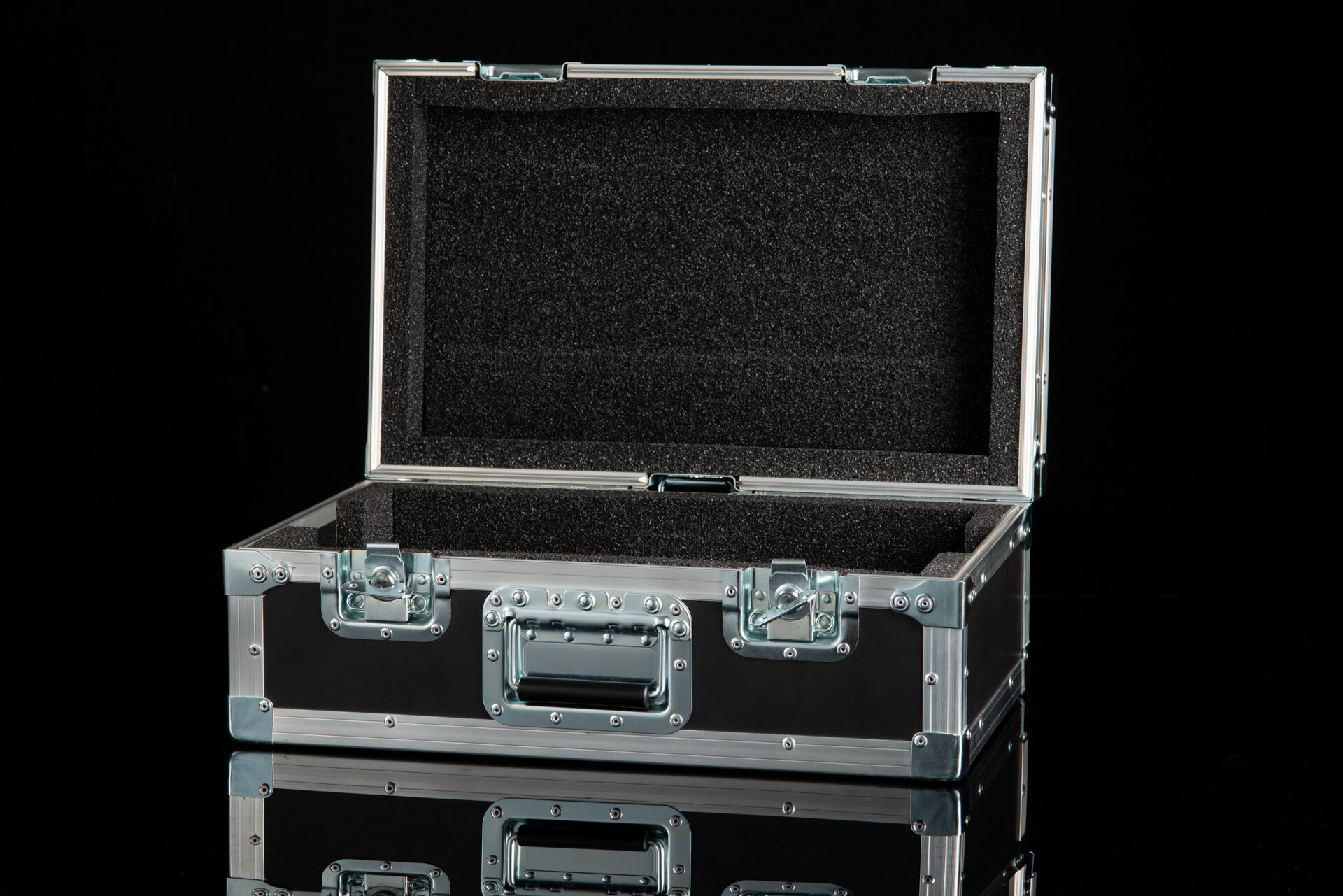 TCD Hard case-2_m.jpg