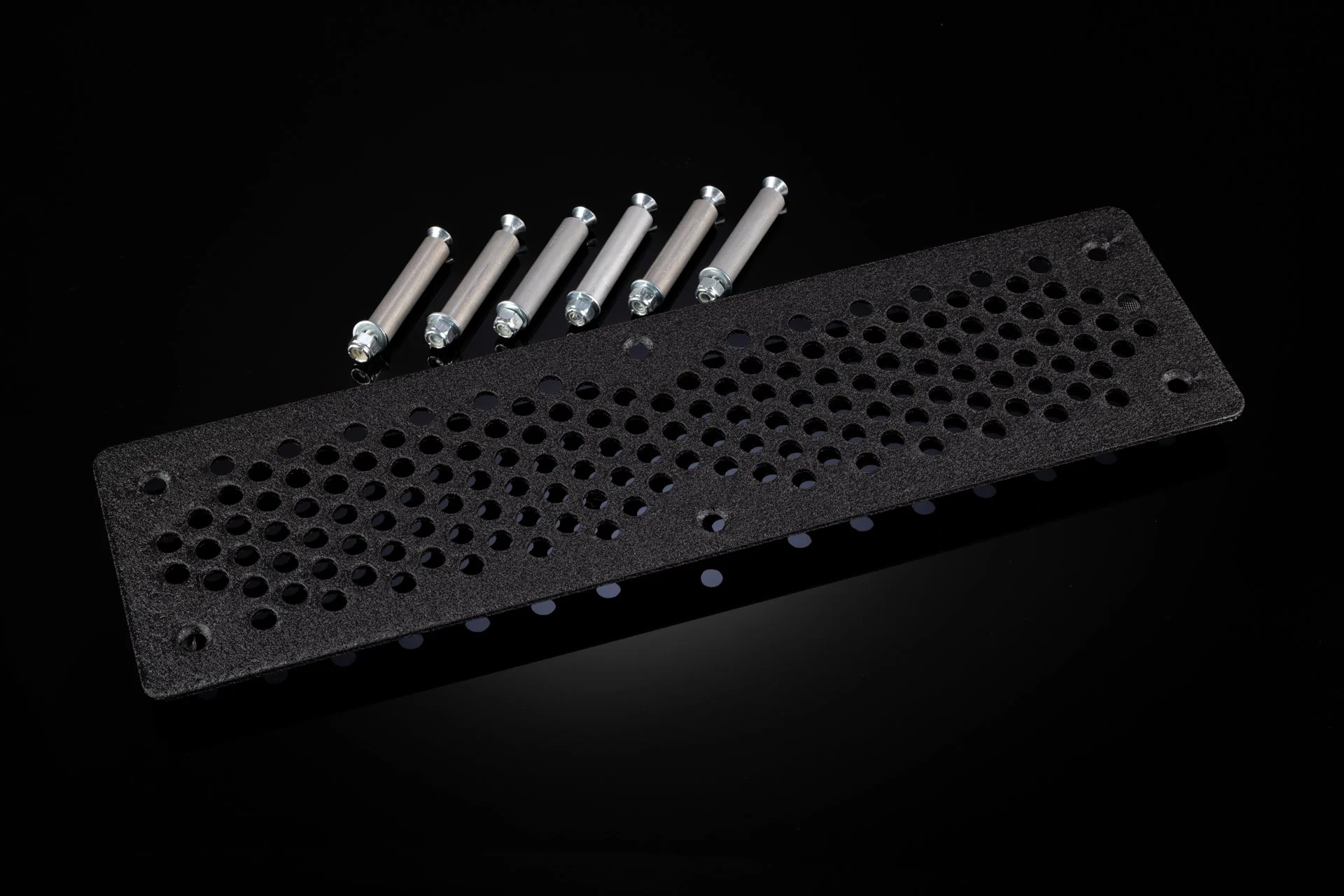 Riser 18 Black-001_m.jpg