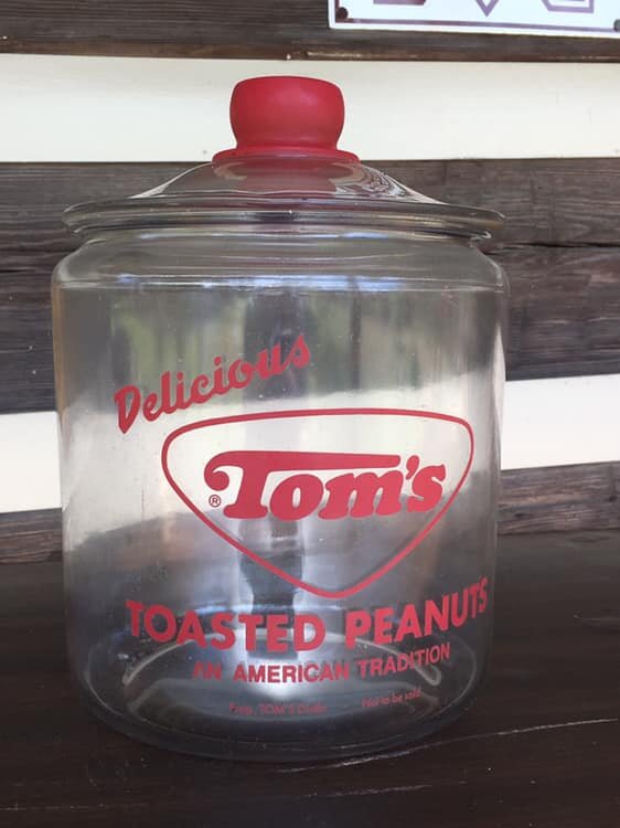 toms pnut jar.jpg