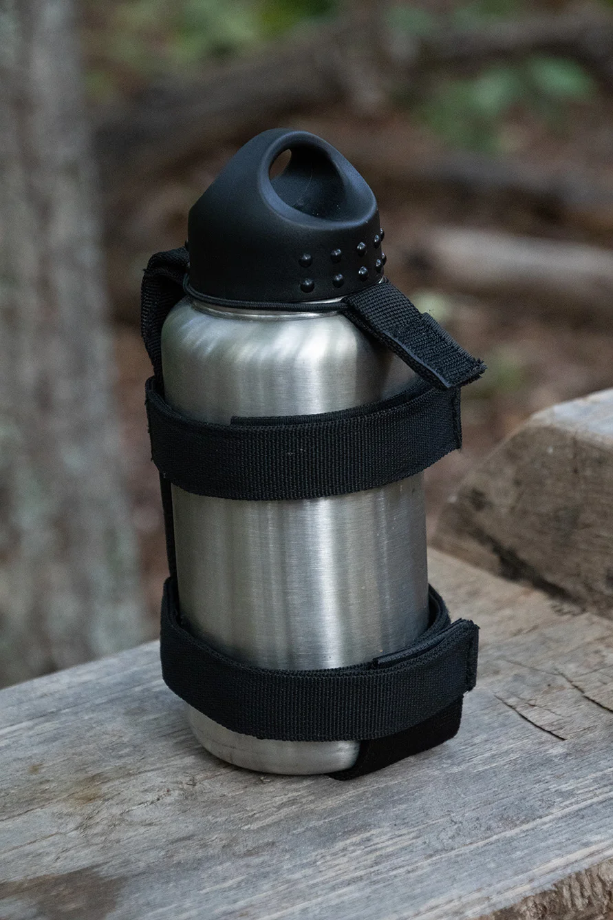 minimalist_MOLLE_water_bottle_carrier_2.jpg