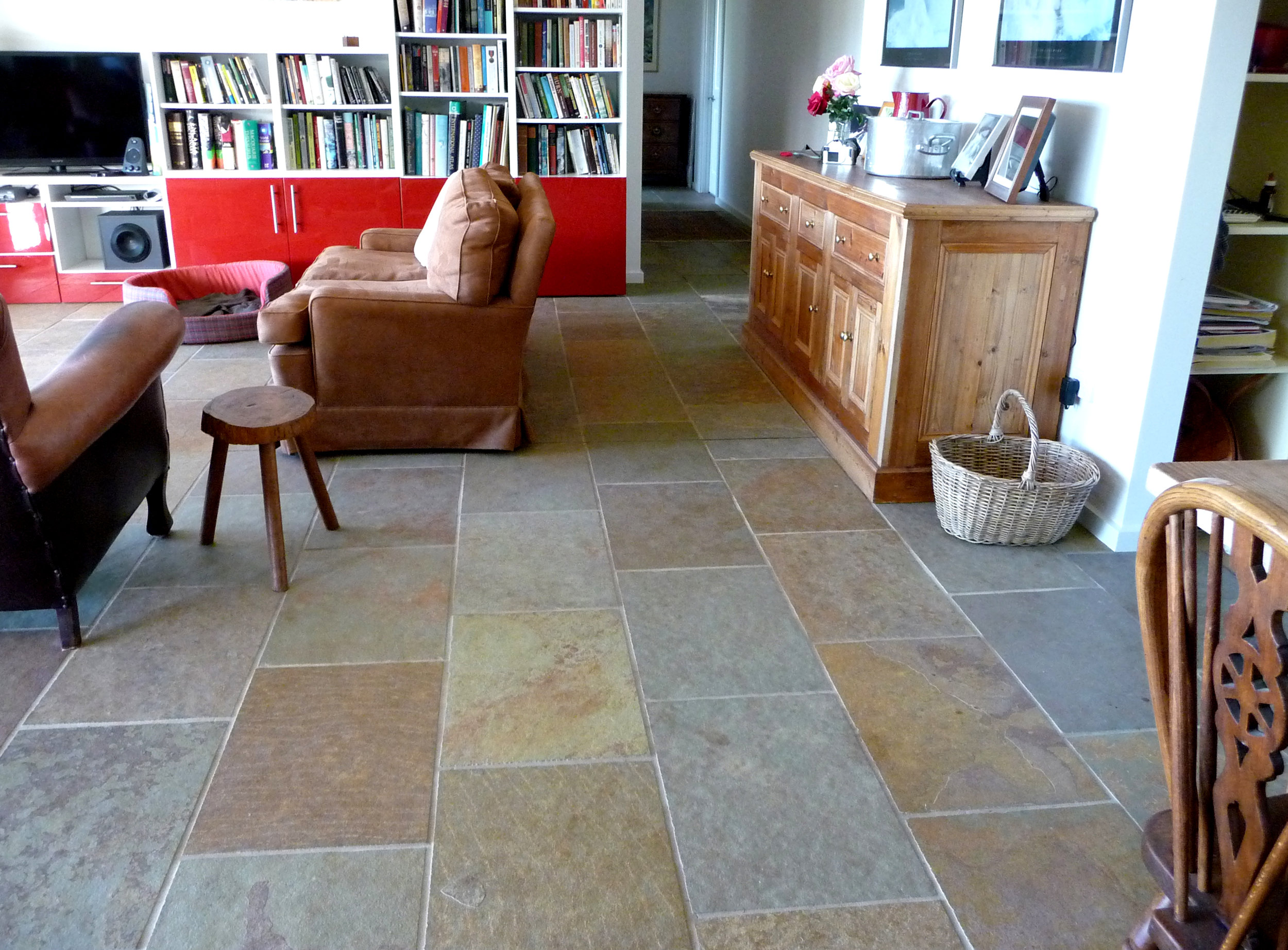  Kota Honey Limestone in Living Room 