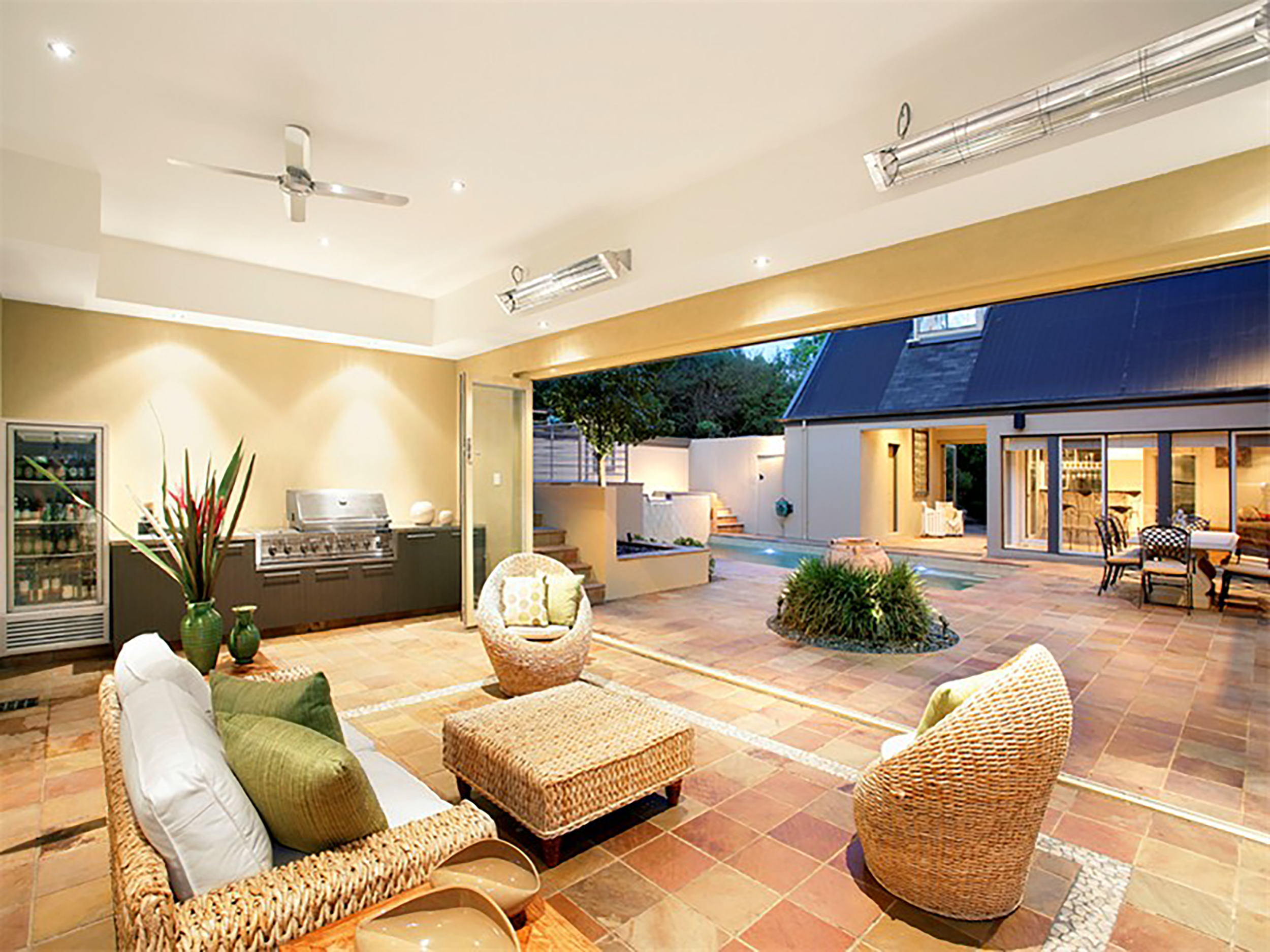 Sandstone Paving in Dusty Way Natural Finish