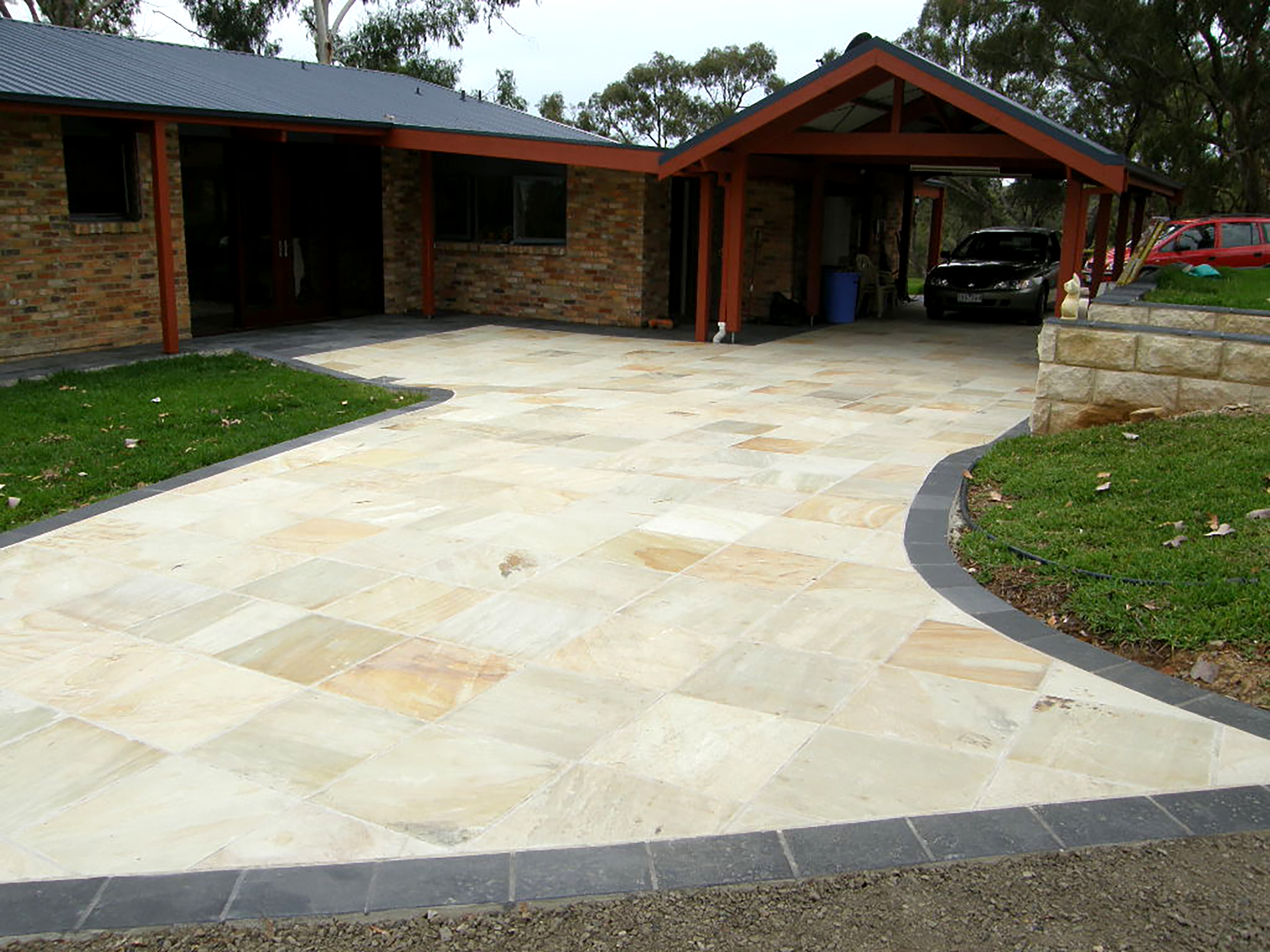 Natural Finish Sandstone in Sahara Colour