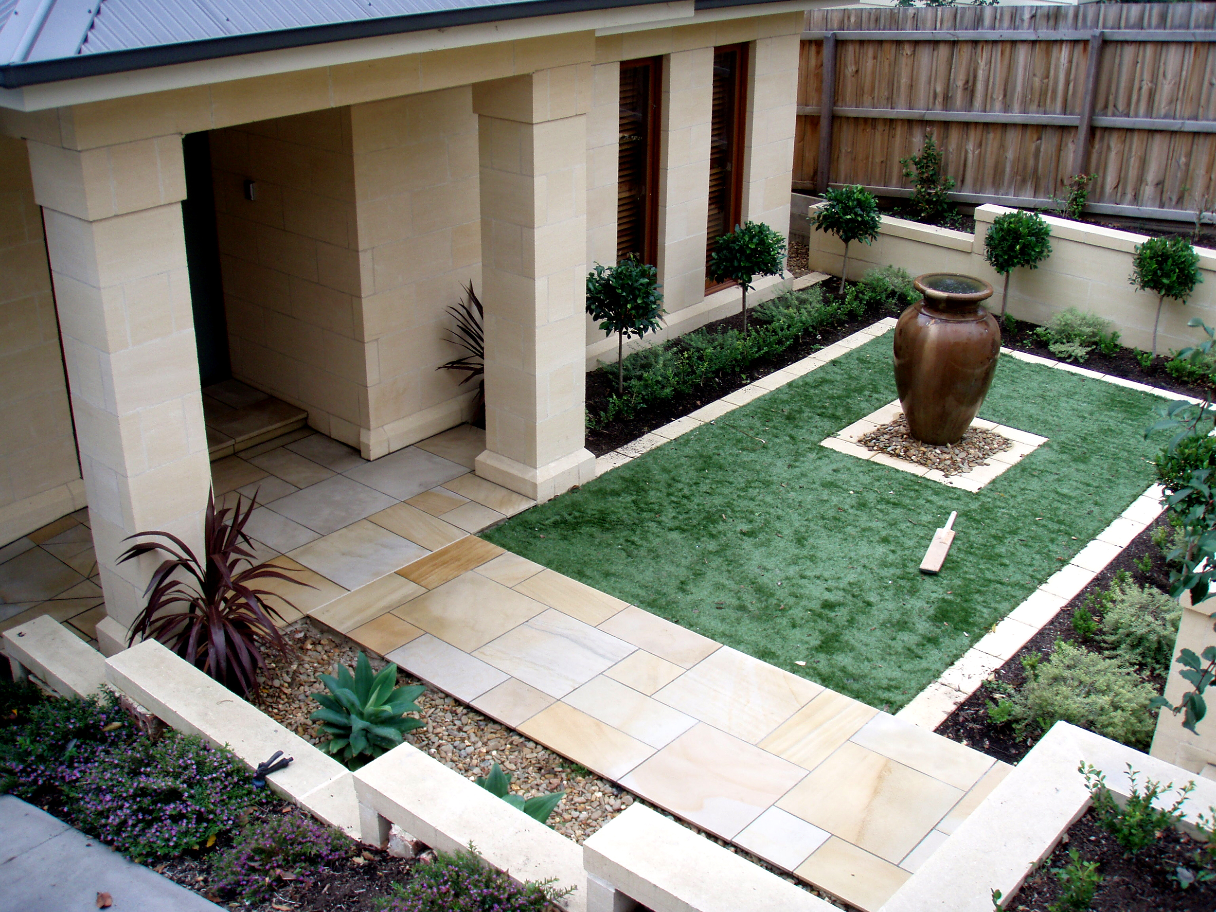 Natural Finish Sandstone in Sahara Colour