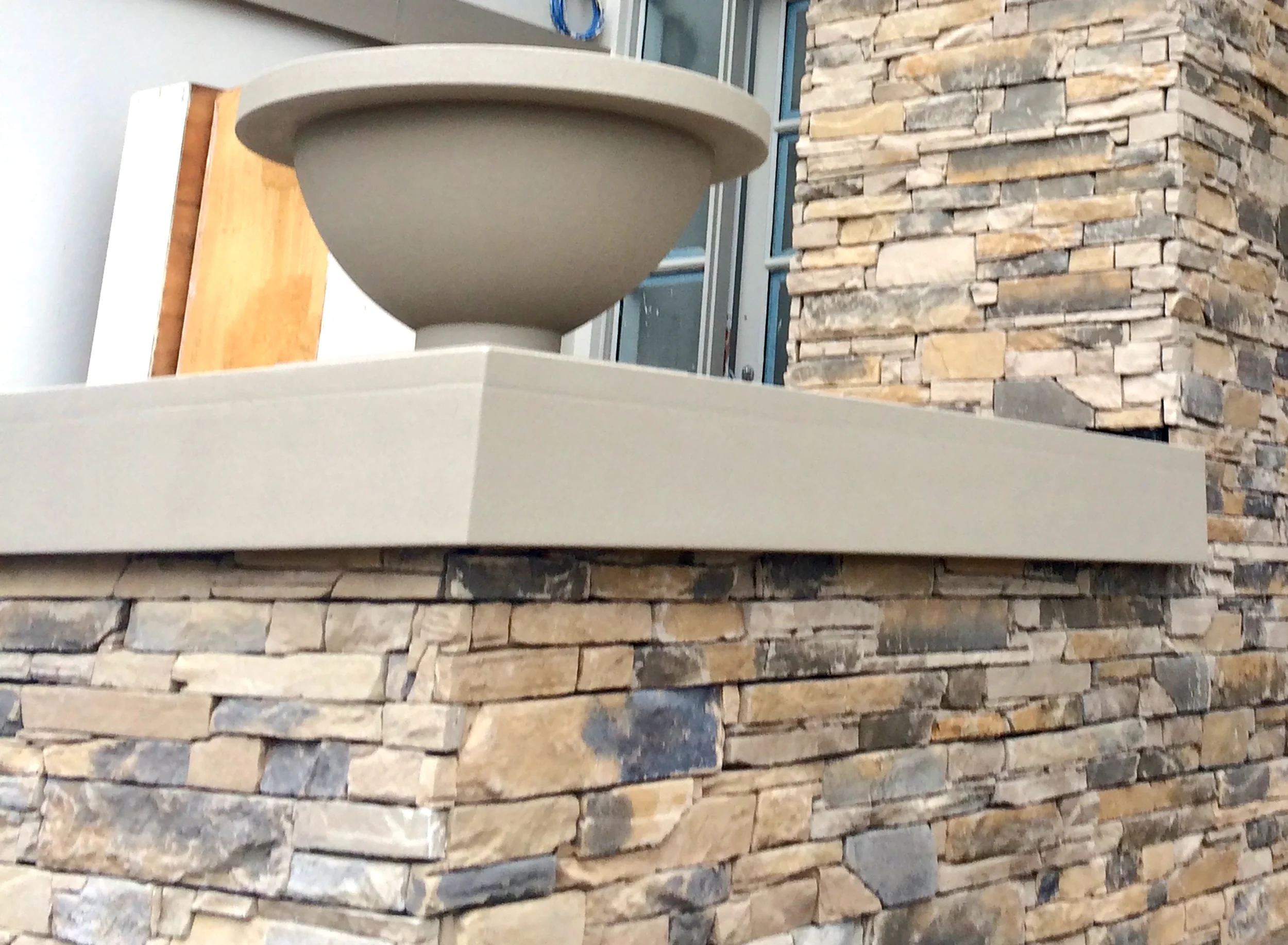  Veneer Stone Wall in Ledgestone Earth 
