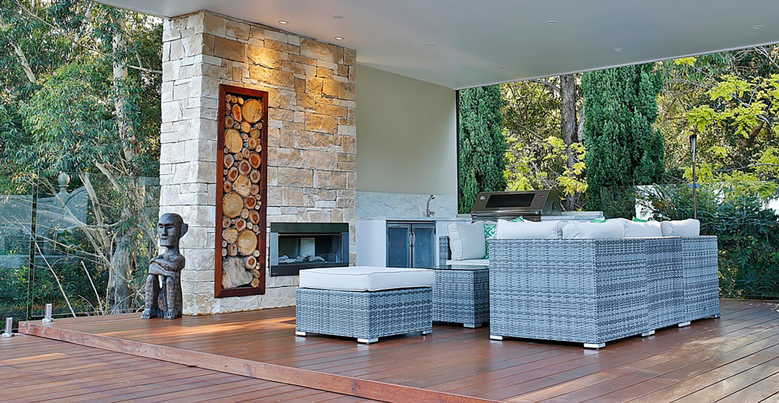 Dry Stacked Sandstone Veneer Wall
