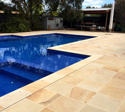 Pool Coping / Bullnose