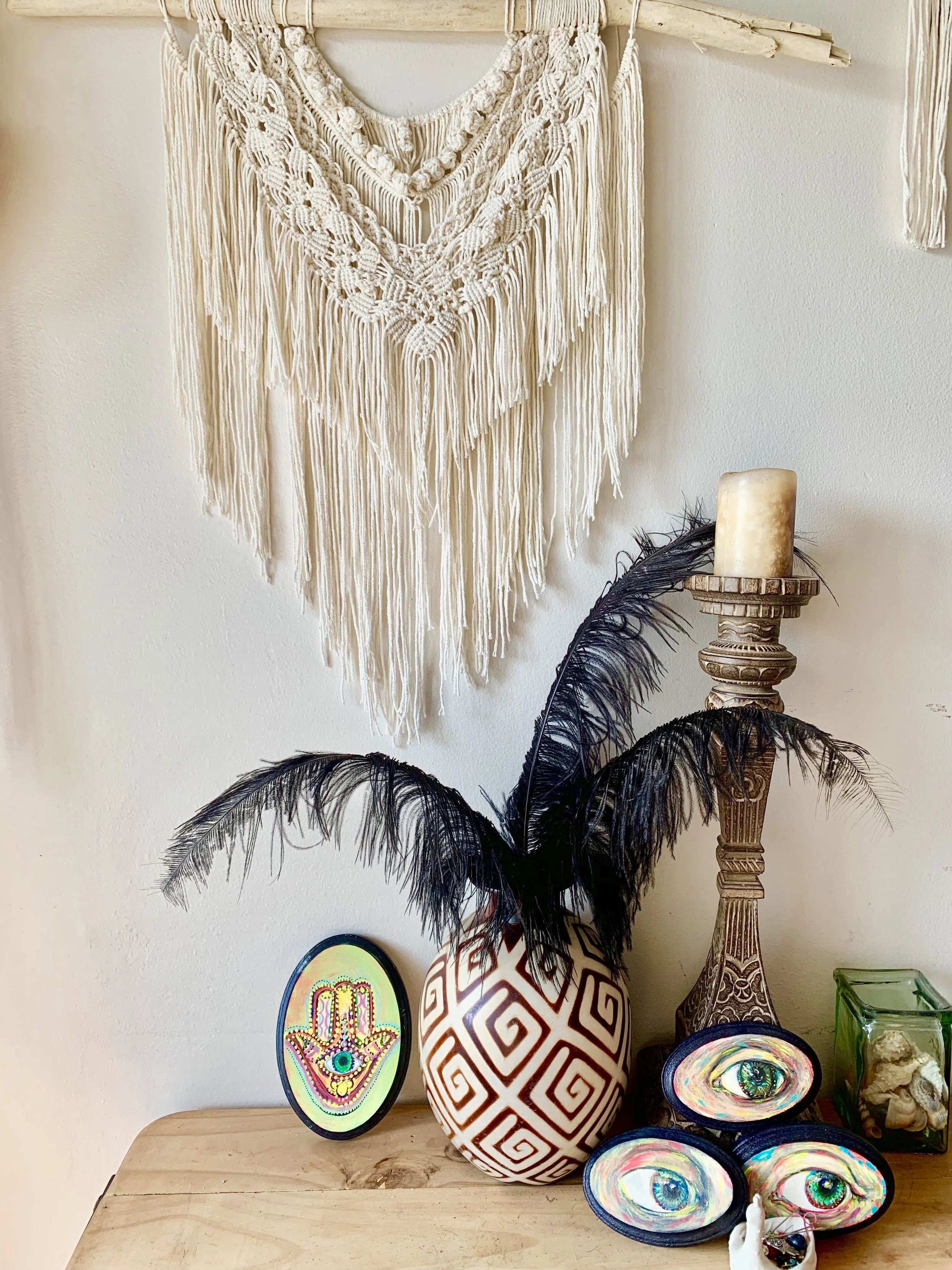 White Cotton Macrame Wallhanging on Driftwood