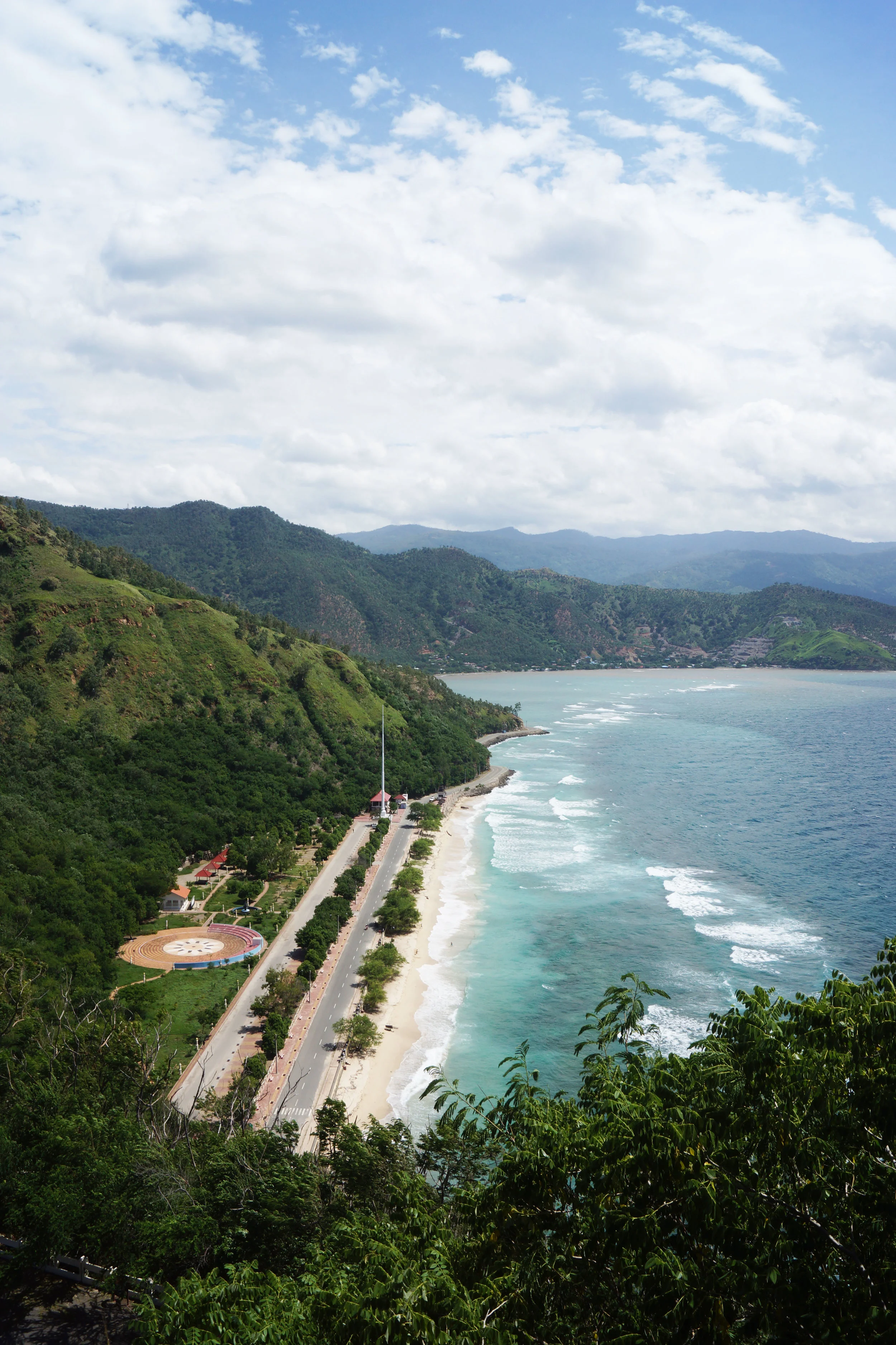 Christo Rei beach.