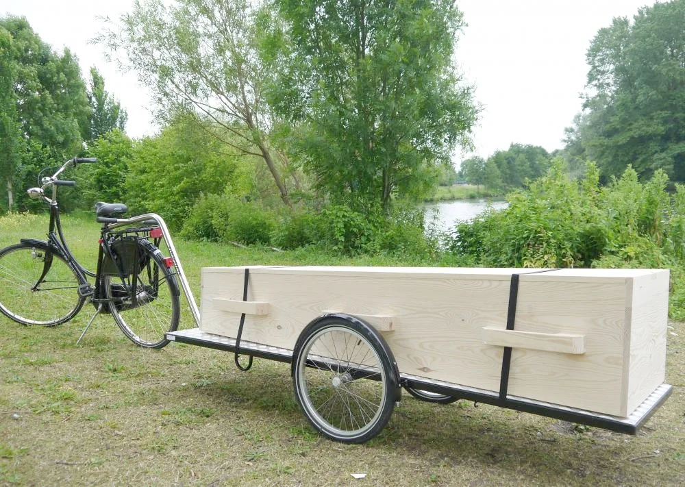 Je mag iemand dus ook op een fiets vervoeren. (foto: derouwfiets.nl) 