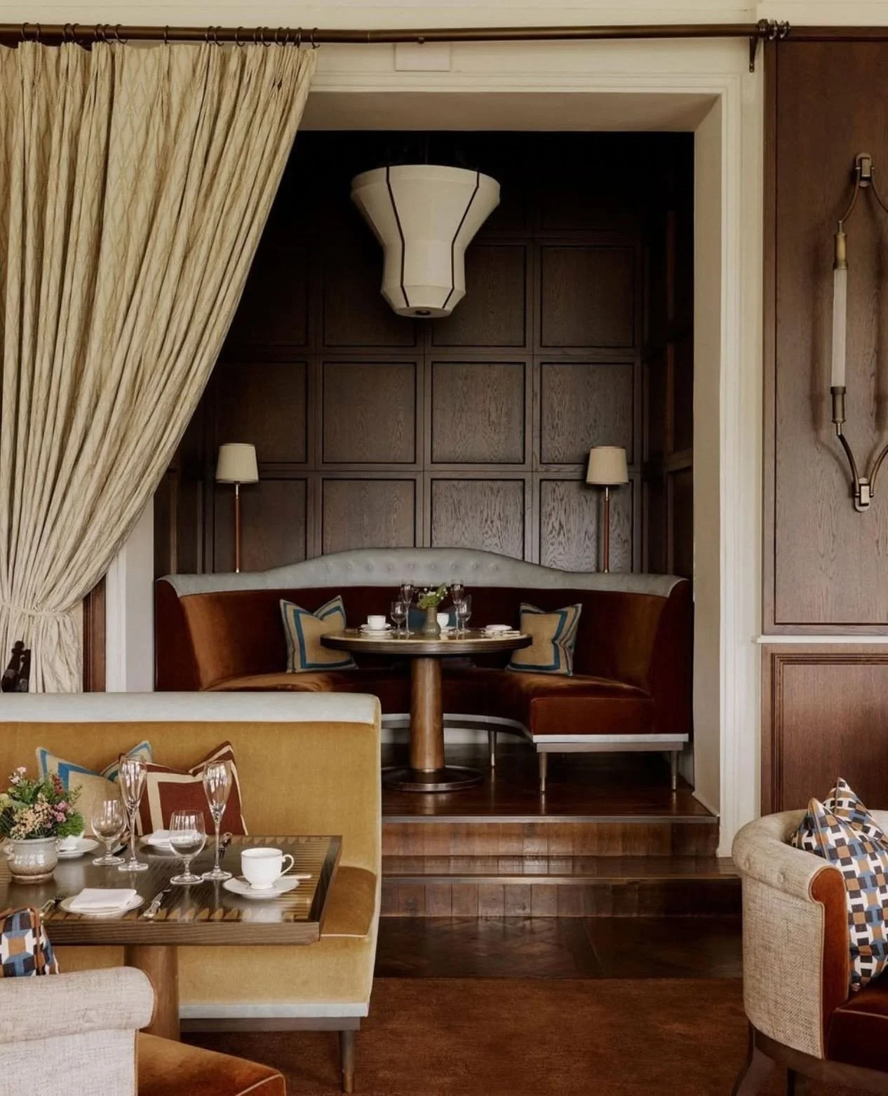 Trade city noise for Highland hush. From candlelit dining rooms in Edinburgh to coastal kitchens on Skye, these are the tables shaping Scotland's identity.⁠
⁠
For those inclined to stay a little longer, we&rsquo;ve also curated a selection of hotels 