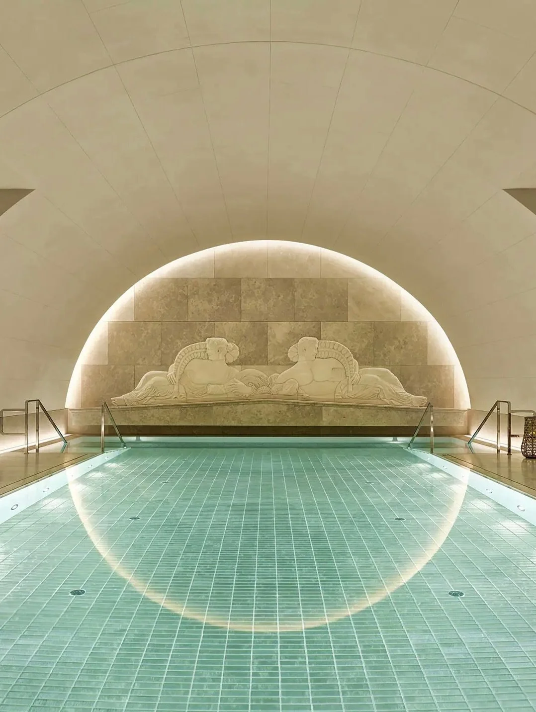 When in Vienna @parkhyattvienna ✨🎄
.
.
.
#TheAffluence
#Hyatthotels
#Hyatt
#citybreaks 
#travelaustria