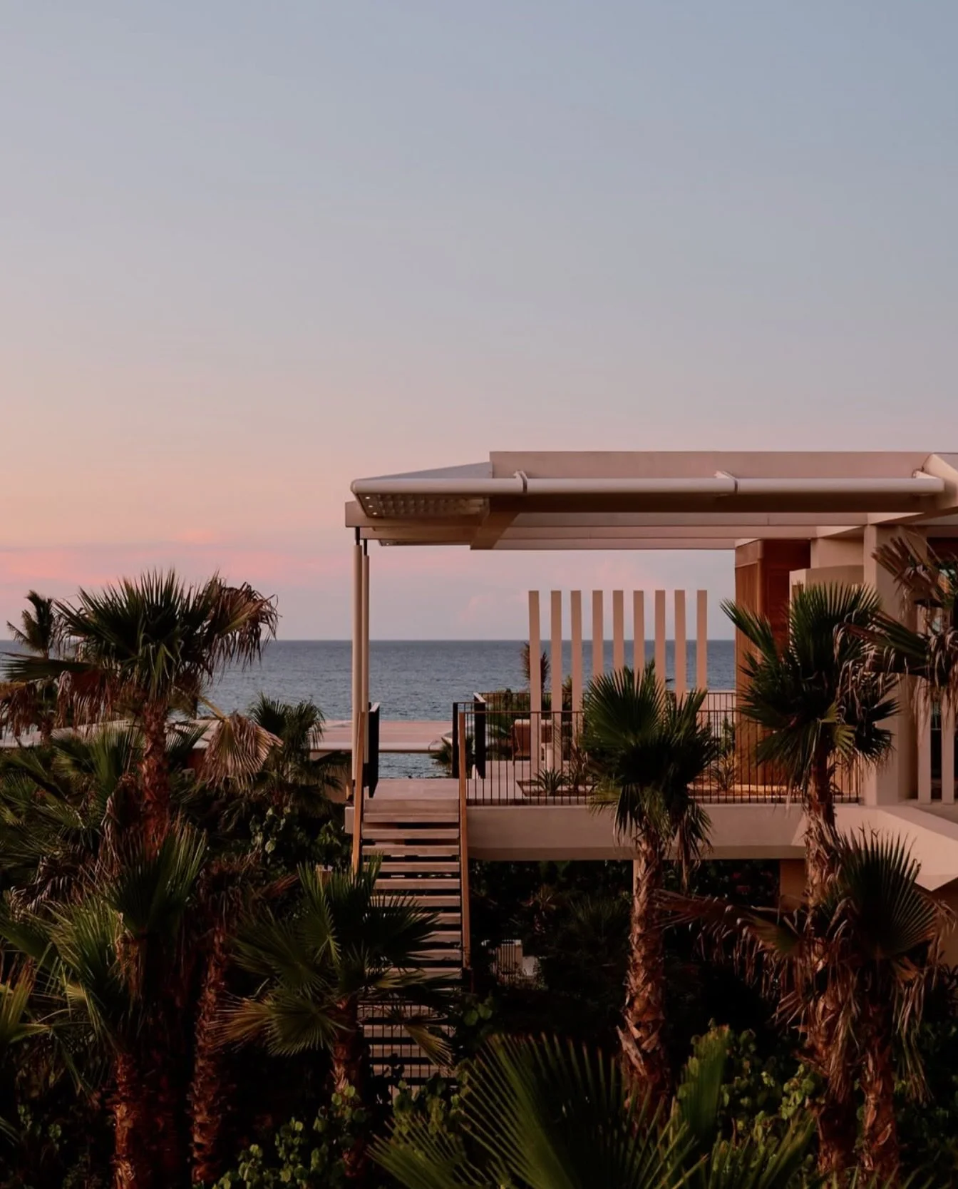 Baja&rsquo;s East Cape, October to March.
 Humpback whales arrive in December. Amanvari (@amanvari_resort) sits in an arroyo, two hours by air from Los Angeles.

Plan the season with our travel team, link in bio
.
.
. #TheAffluenceLoves #Amanvari #Ba