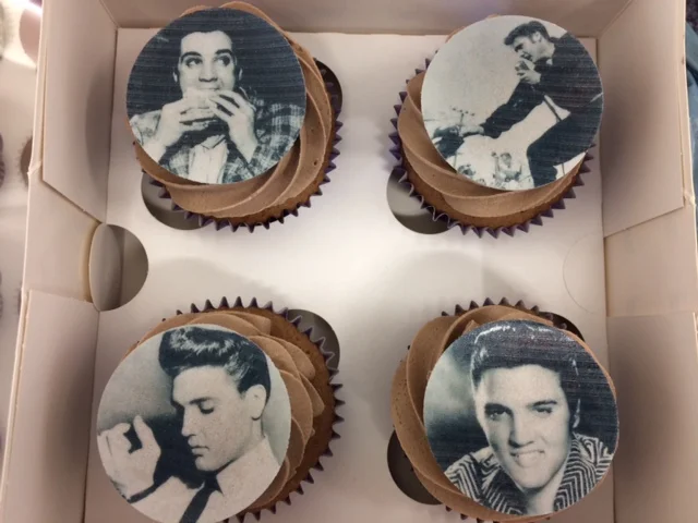 Elvis 1 Cupcakes.jpg