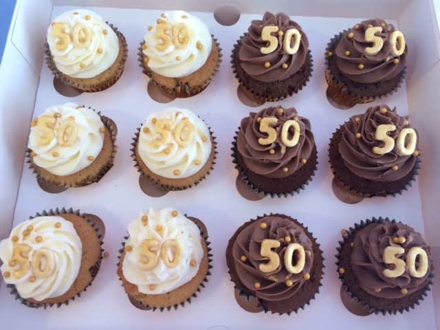 50th Wedding Cupcakes.JPG