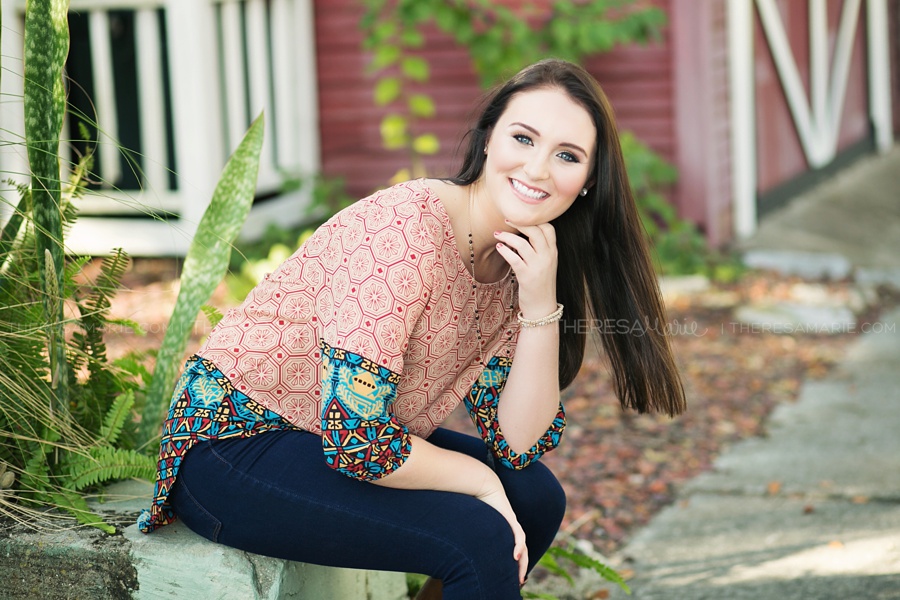 senior photo downtown with Theresa Marie Photography in Tampa