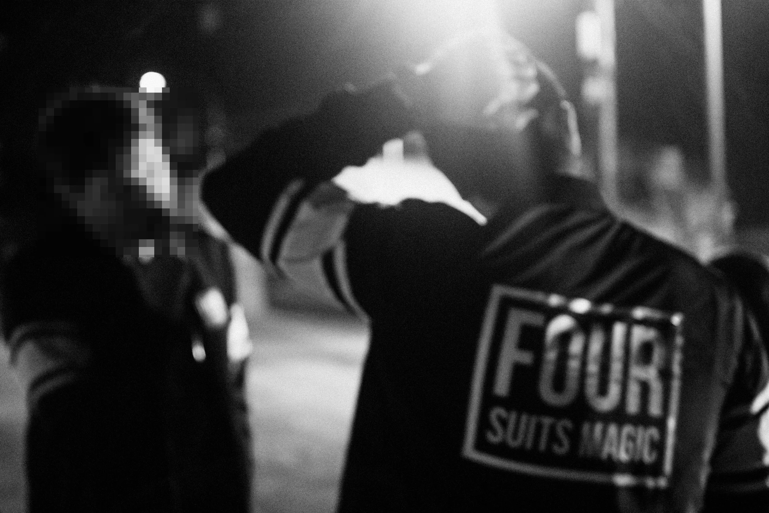 4DefCon_BW-31_blur.jpg